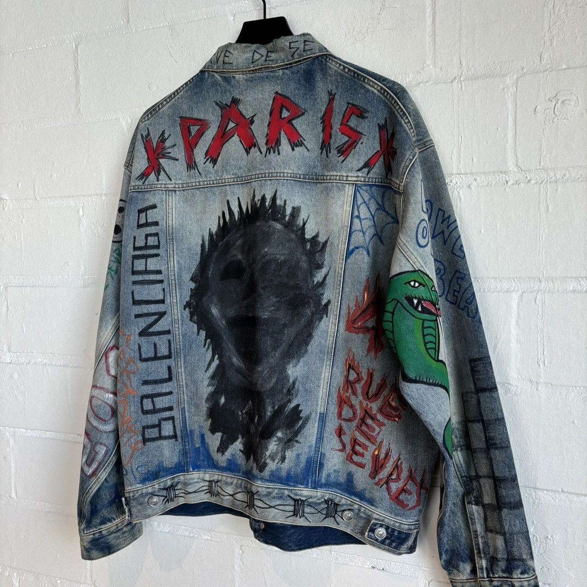 Balenciaga Balenciaga Oversized Graffiti Denim Jacket Size US S / EU 44-46 / 1 - 4 Thumbnail
