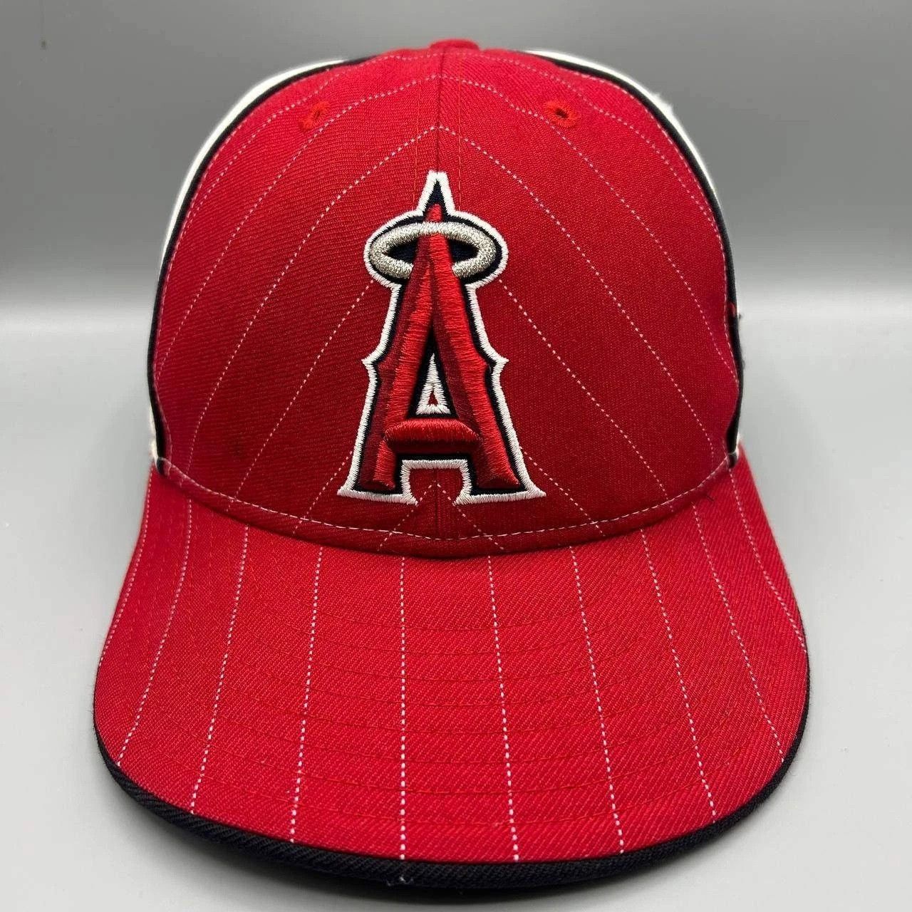 New Era Los Angeles LA Angels Hat Men 7 1/8 Red Embroidered Fitted Size ONE SIZE - 1 Thumbnail