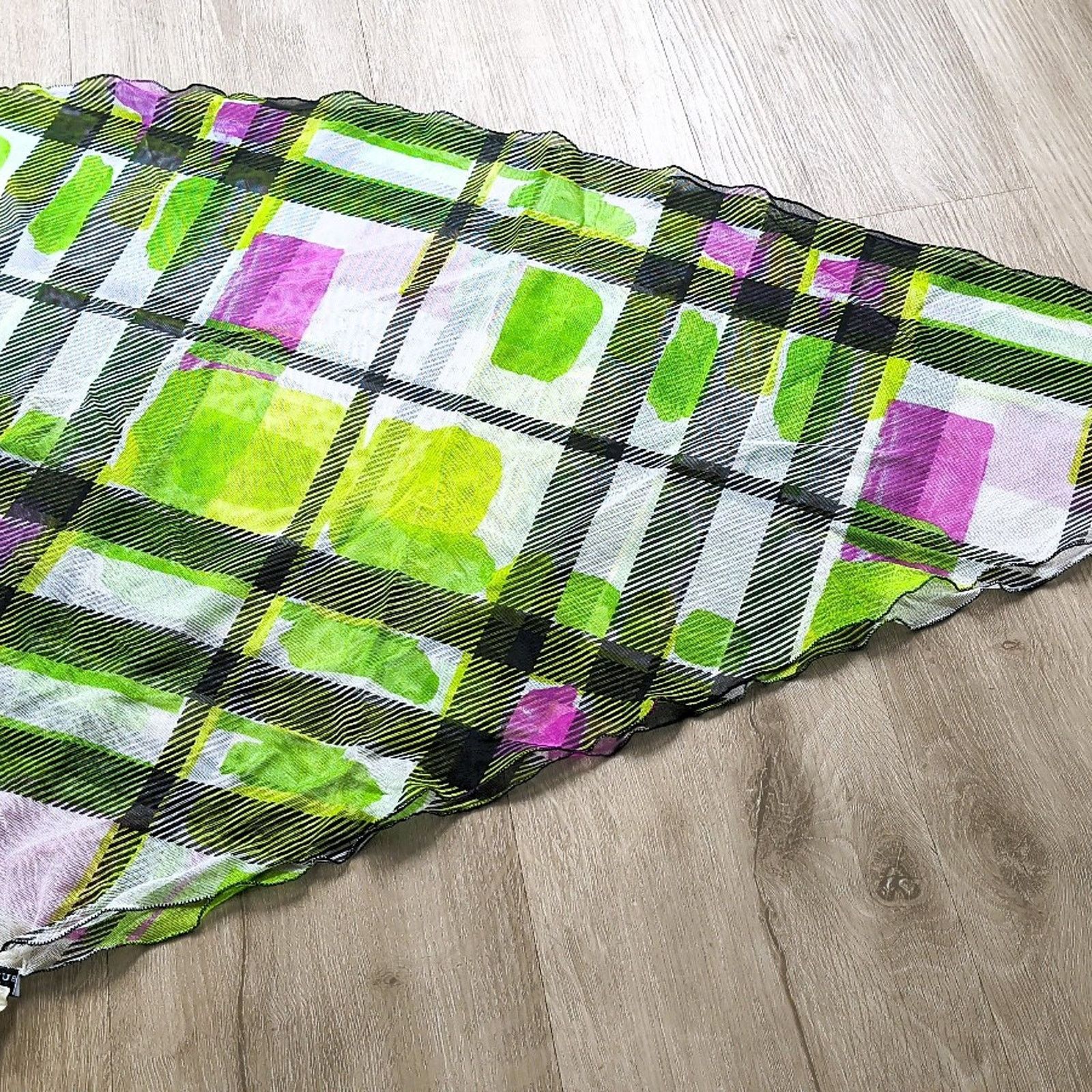 Burberry Burberry Green/Purple Artistic Design Handkerchief Scarf Size ONE SIZE - 2 Thumbnail