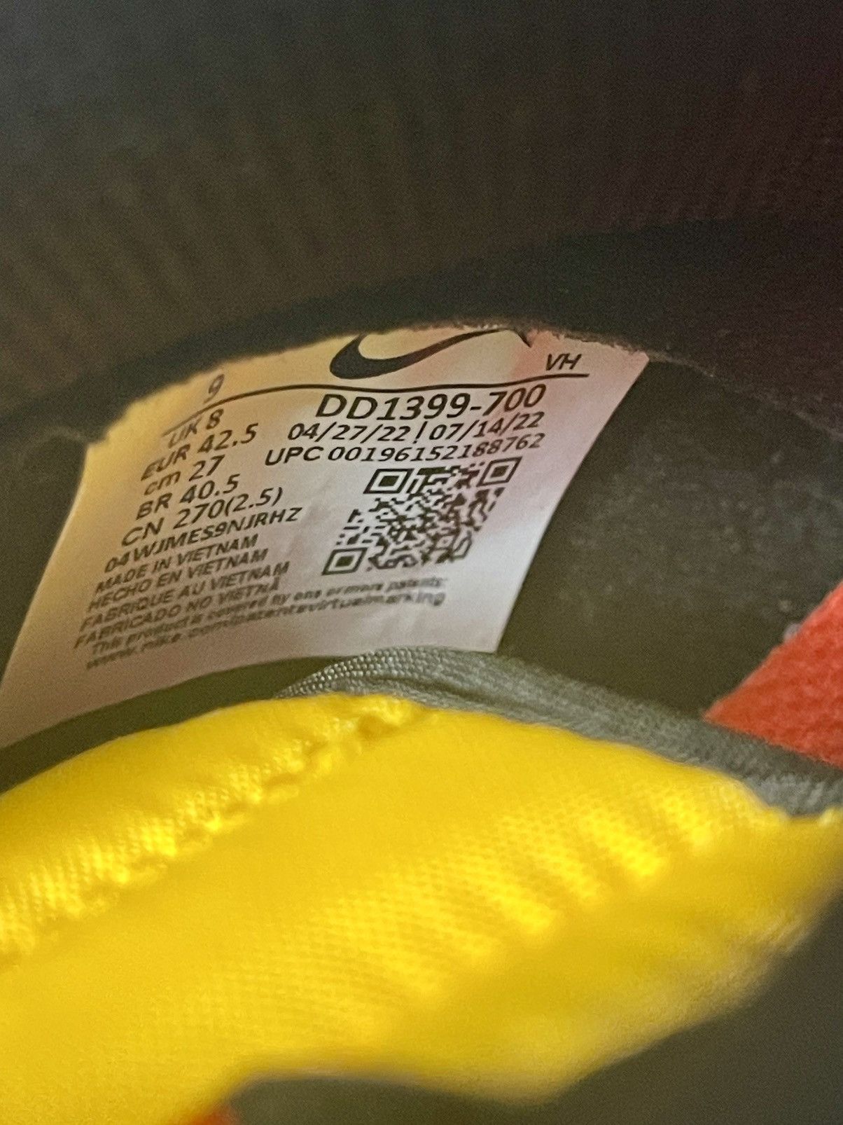 Nike Nike Dunk Retro High Bruce Lee Reverse Goldenrod Size 9 Mens Size US 9 / EU 42 - 6 Thumbnail