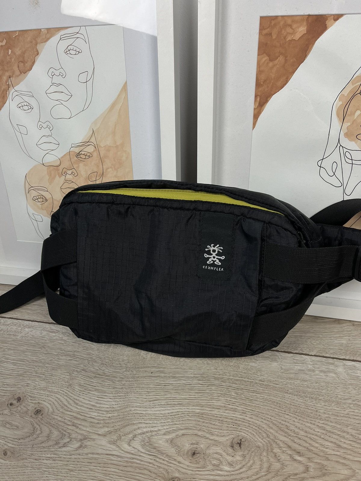 image of Crumpler Messengers Bags Crossbody Gorpcore in Black, Men's