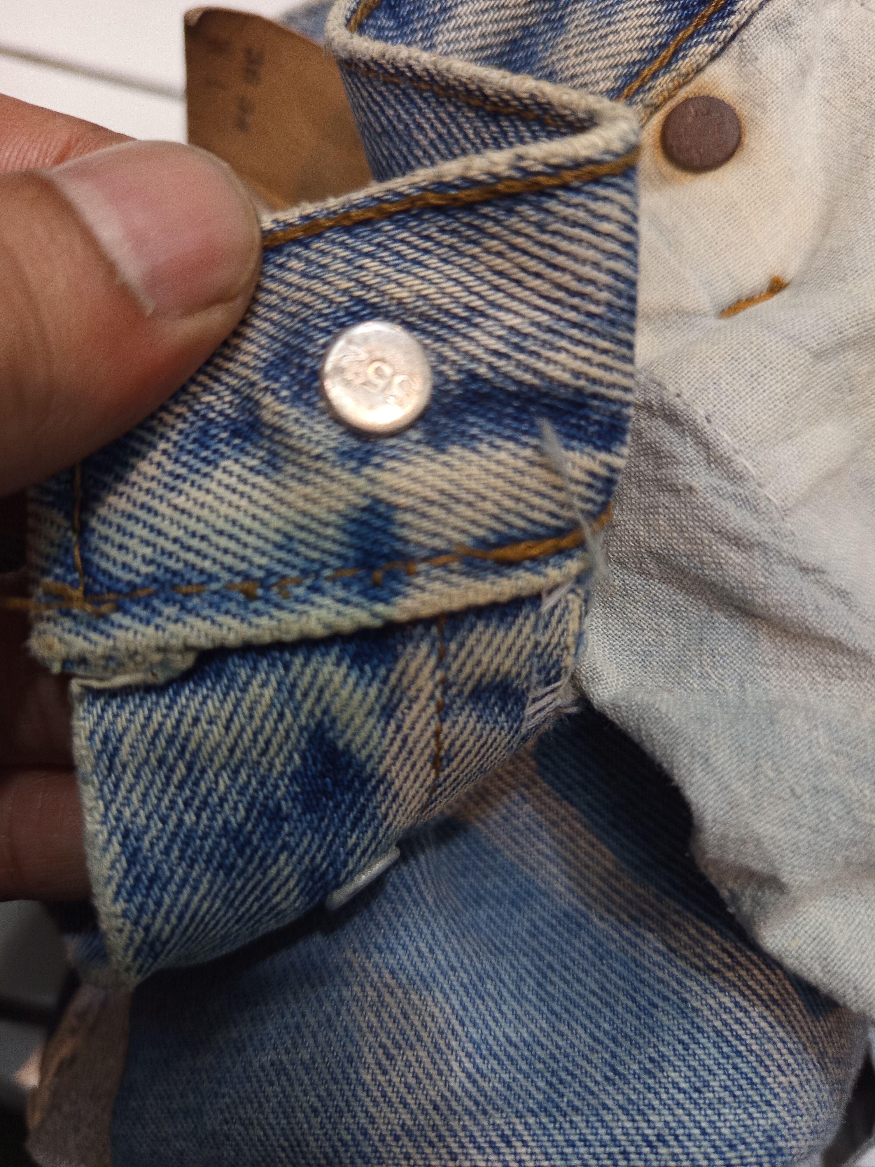 Vintage 1980s Levi’s 501 Made in USA Button Fly Denim Pants Size US 36 / EU 52 - 19 Thumbnail