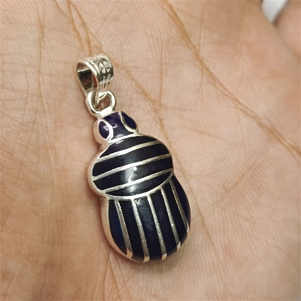 Vintage Silver 925 Scarab Pendant Egyptian Beetle Look Charm Size ONE SIZE - 2 Thumbnail
