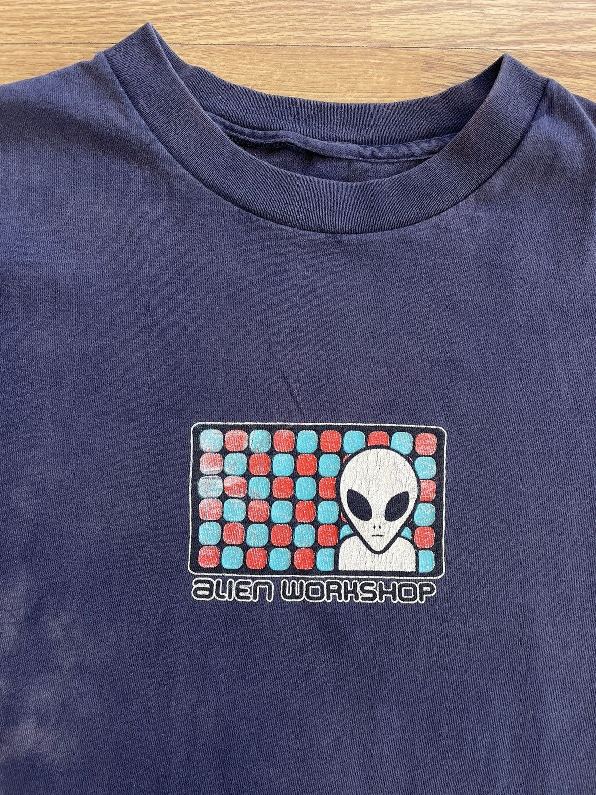 Alien Workshop × Vintage Alien Workshop skate vintage 90’s shirt XL Size US XL / EU 56 / 4 - 3 Thumbnail