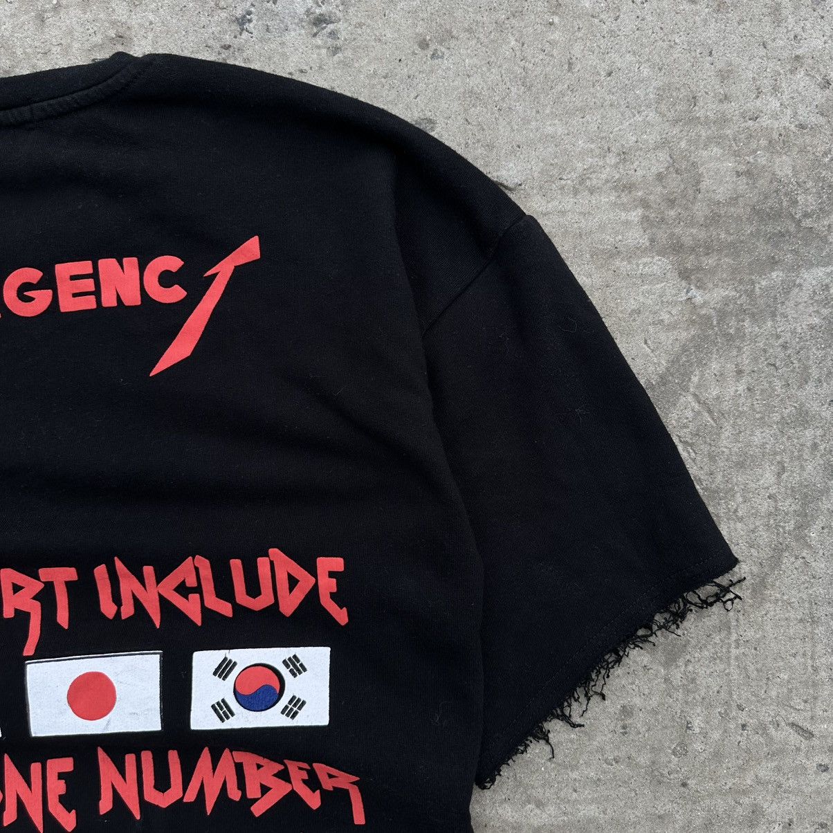 Band Tees Vintage Japanese Style Adult Emergency T-shirts Big Logo Y2K Size US M / EU 48-50 / 2 - 8 Thumbnail