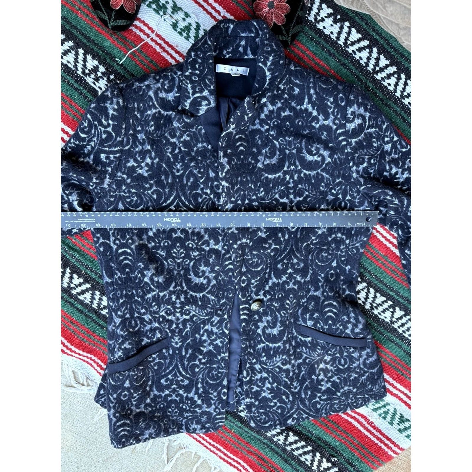 Vintage CAbi Blazer Jacket Jacquard Blue Wool Blend Flocked Pattern Size 6 Button Front Notch Lapel Lined Women’s Size M / US 6-8 / IT 42-44 - 6 Thumbnail