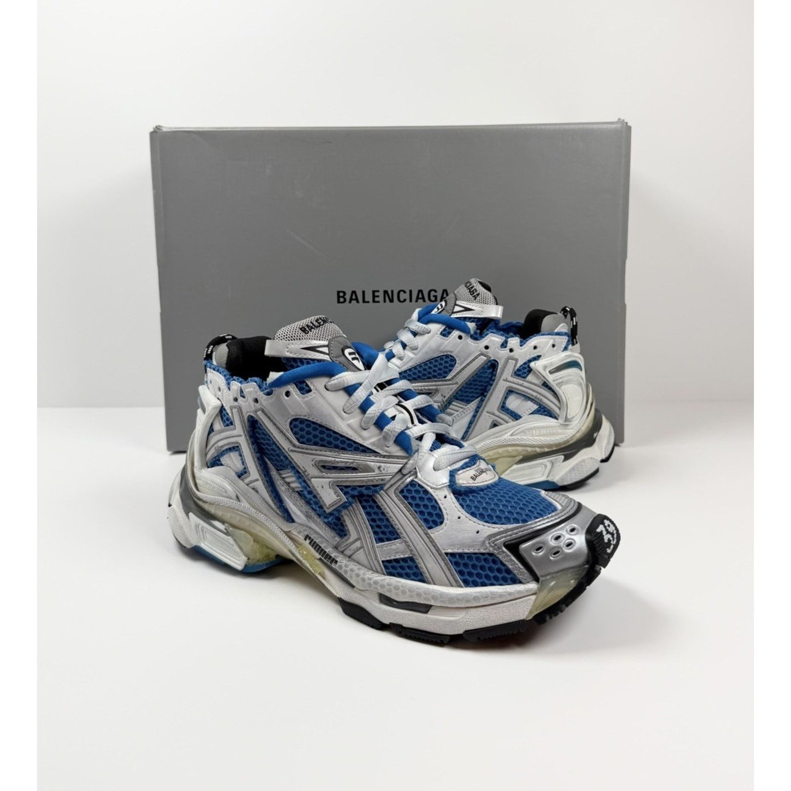 Balenciaga Size 39EU/6US - Balenciaga Runner Blue Sneakers NEW Size US 6 / EU 39 - 2 Thumbnail