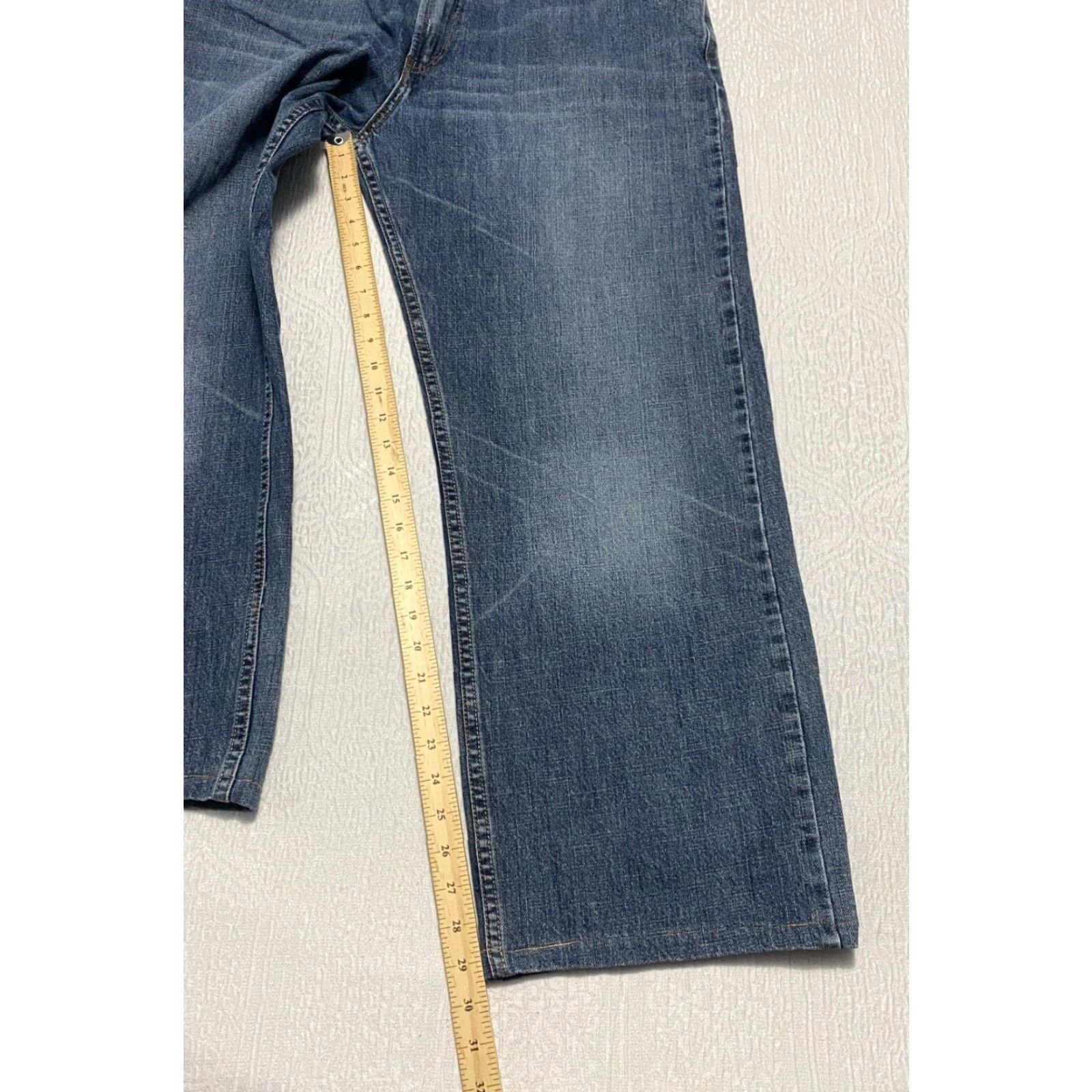 Levi's Levi's 569 Jeans Mens 38x29 Blue Wide-Leg Relaxed 5-Pocket Denim Cotton Button Zip Hemmed Whiskers Size US 38 / EU 54 - 6 Thumbnail