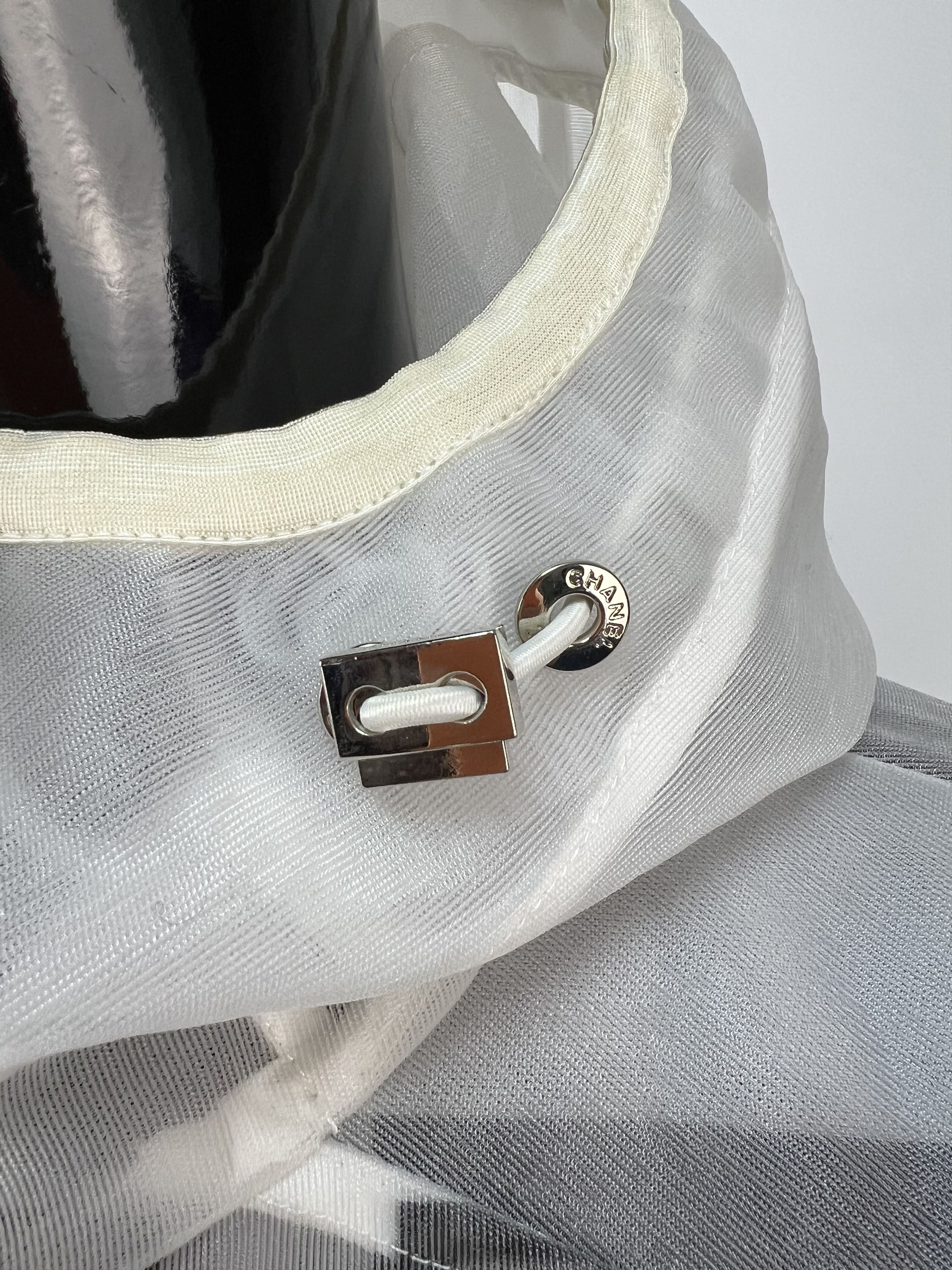 Chanel Chanel Logo Nylon Full Zip Hooded Jacket Size 36 Size XS / US 0-2 / IT 36-38 - 7 Thumbnail