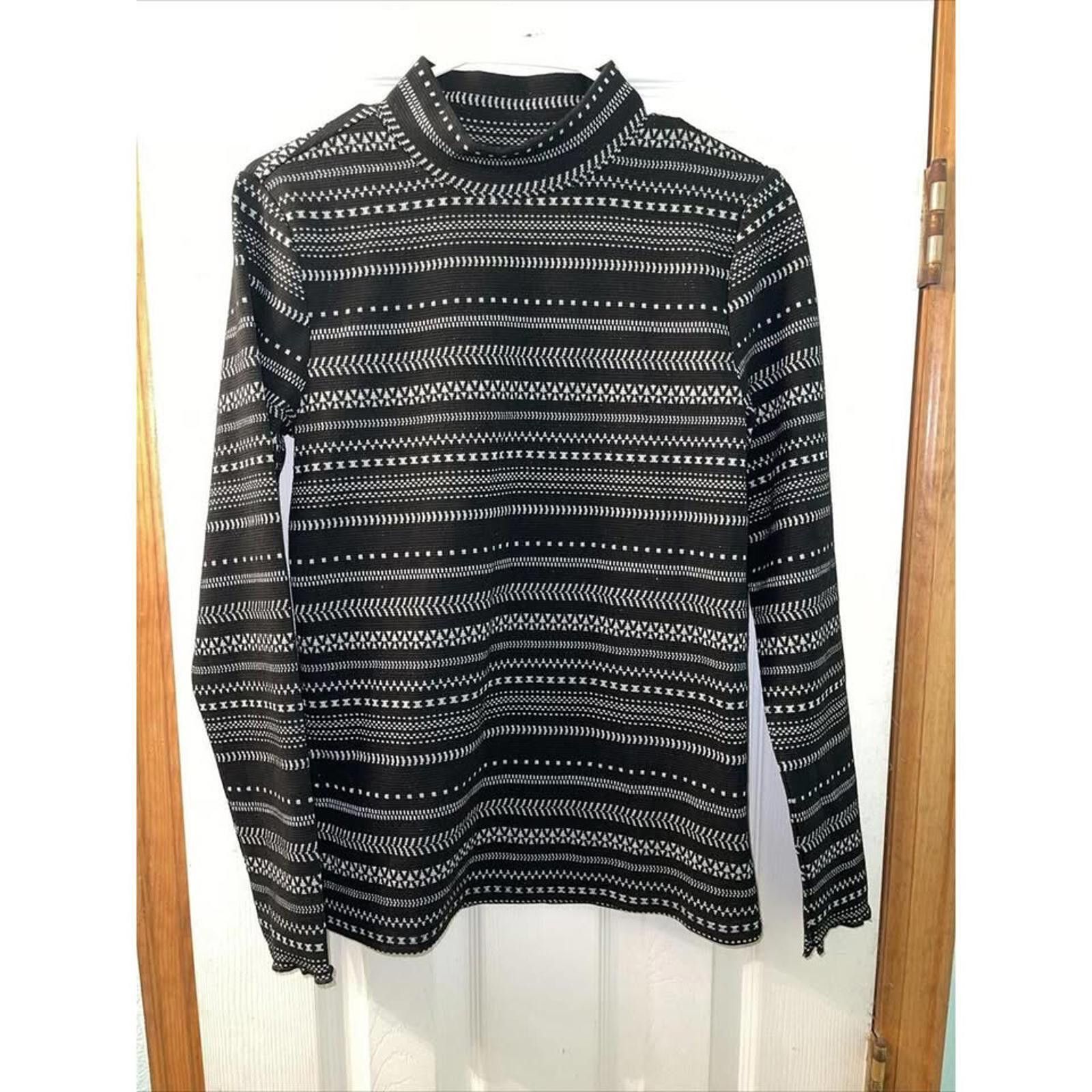 Other LOFT Black and White Patterned Turtleneck Sweater Size M / US 6-8 / IT 42-44 - 1 Thumbnail