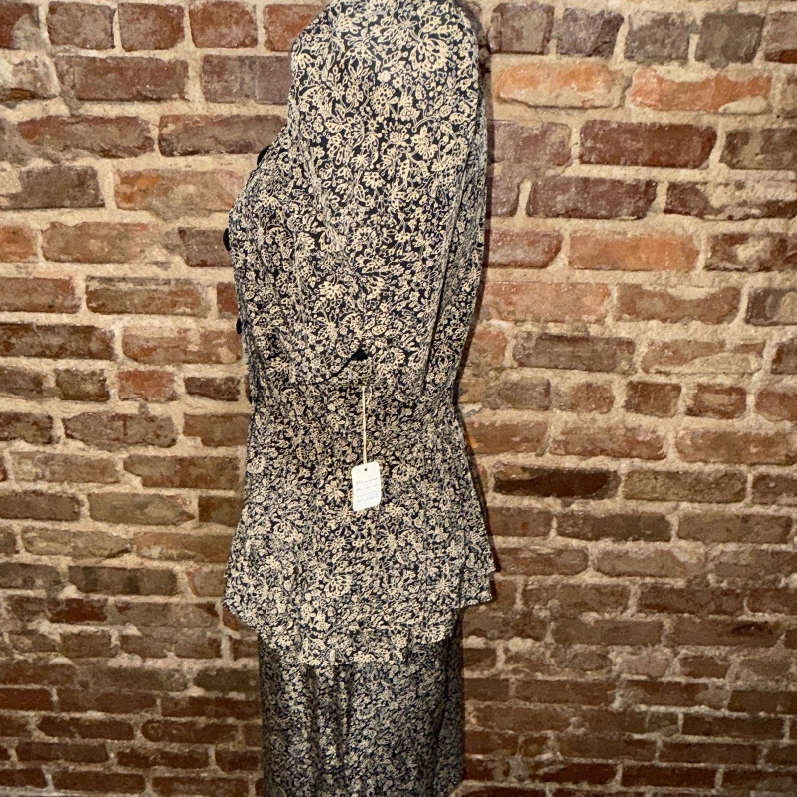 Other 100% Silk Vintage Dark Floral Y2K Peplum Puff sleeve cottage Size L / US 10 / IT 46 - 6 Thumbnail