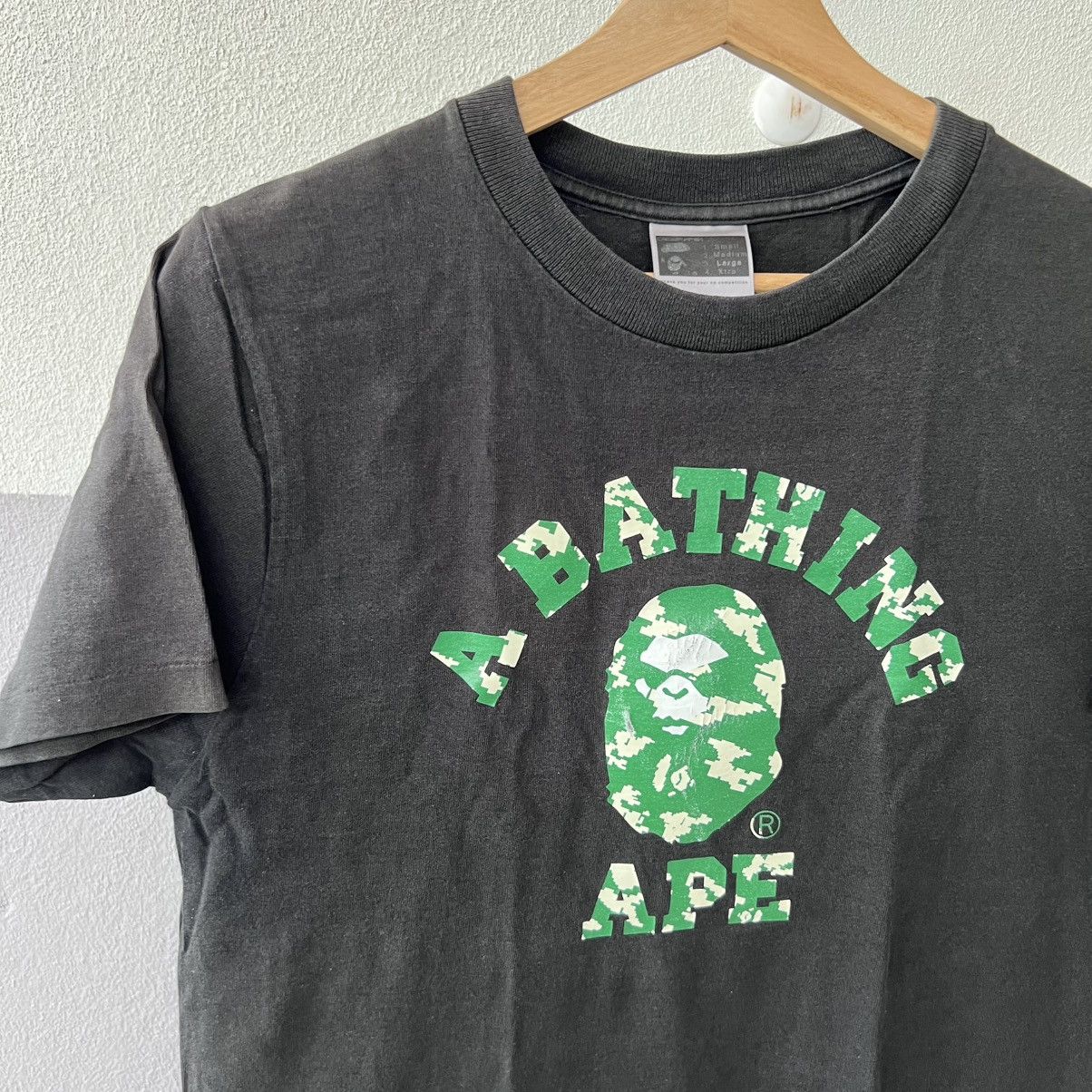 Bape Vintage Y2K Bape Digital Camo Tee Size US L / EU 52-54 / 3 - 2 Thumbnail