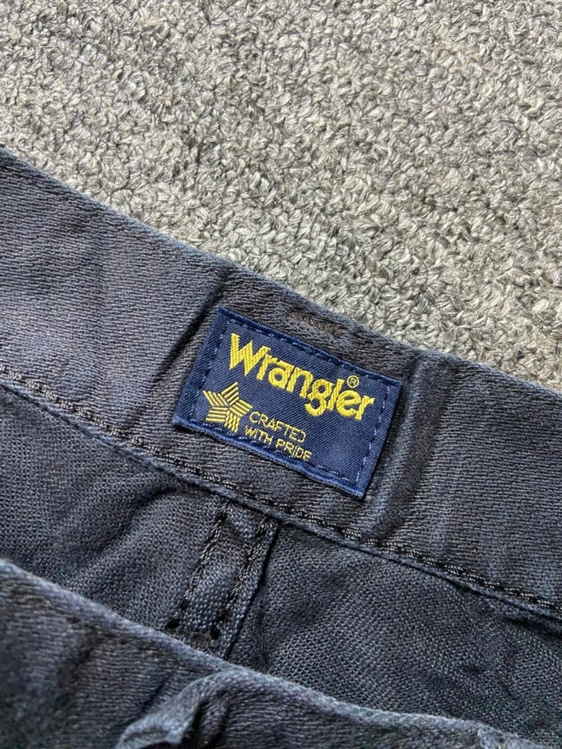 Wrangler Wrangler Regular Cut Jeans with Patches (175) Size US 30 / EU 46 - 3 Thumbnail