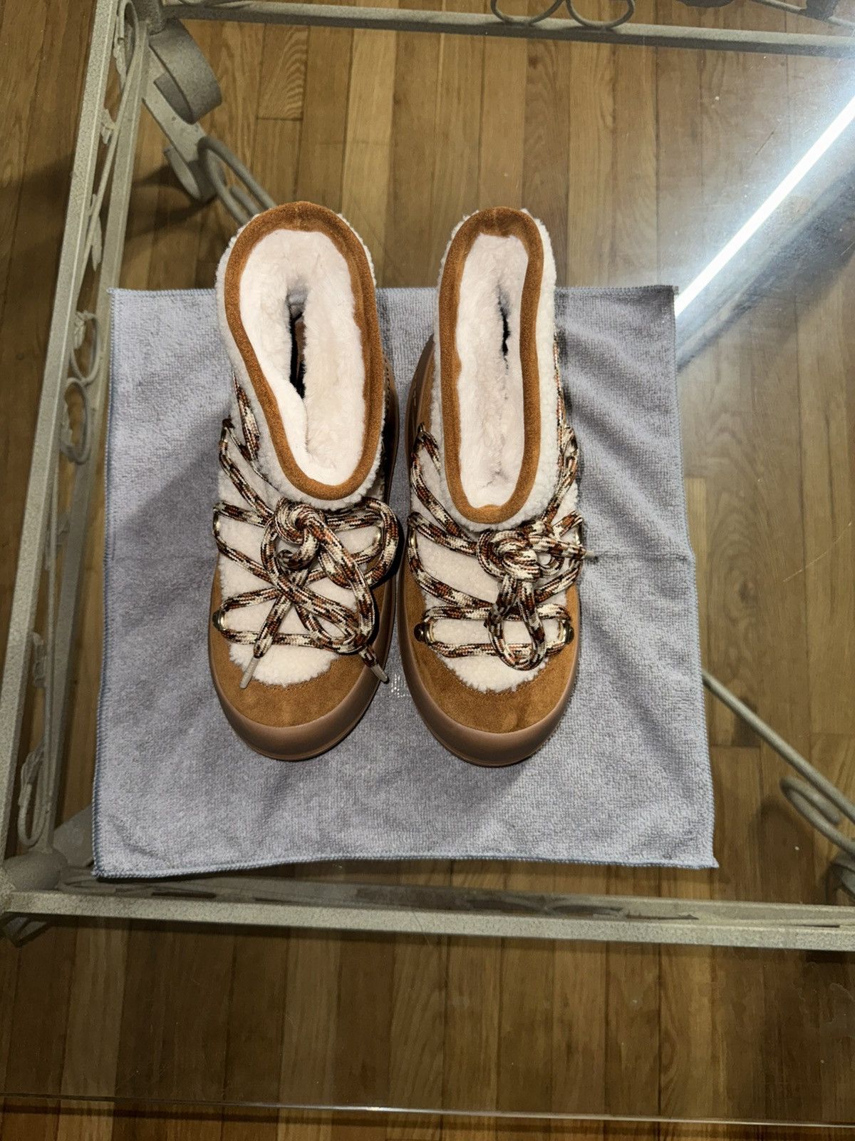 Moon Boot Moon Boot Icon Low Faux Fur Lace-Up Boots Tan/Cream Women’s Size US 7 / IT 37 - 3 Thumbnail