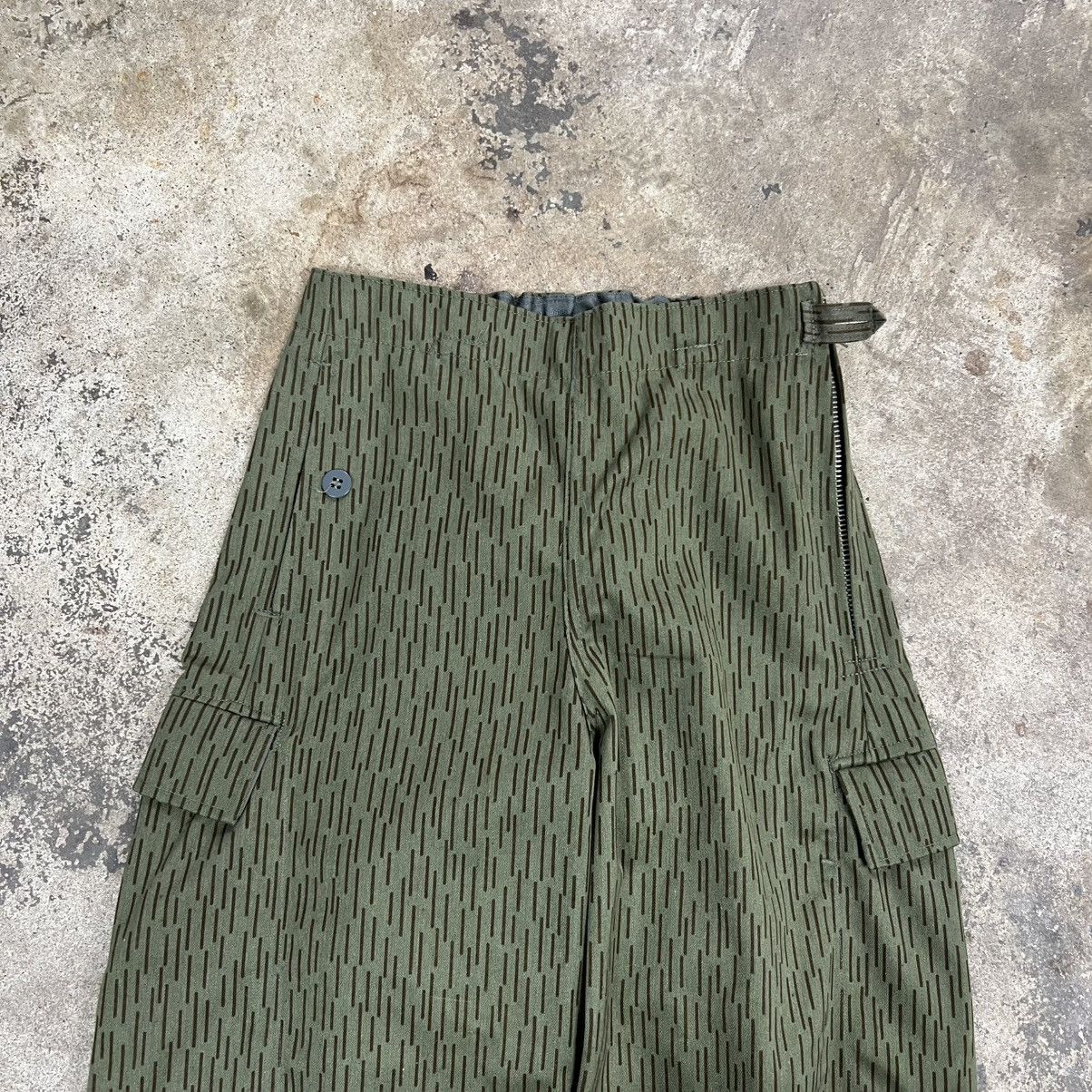Vintage Vintage German raindrop camo pants Size US 28 / EU 44 - 8 Thumbnail