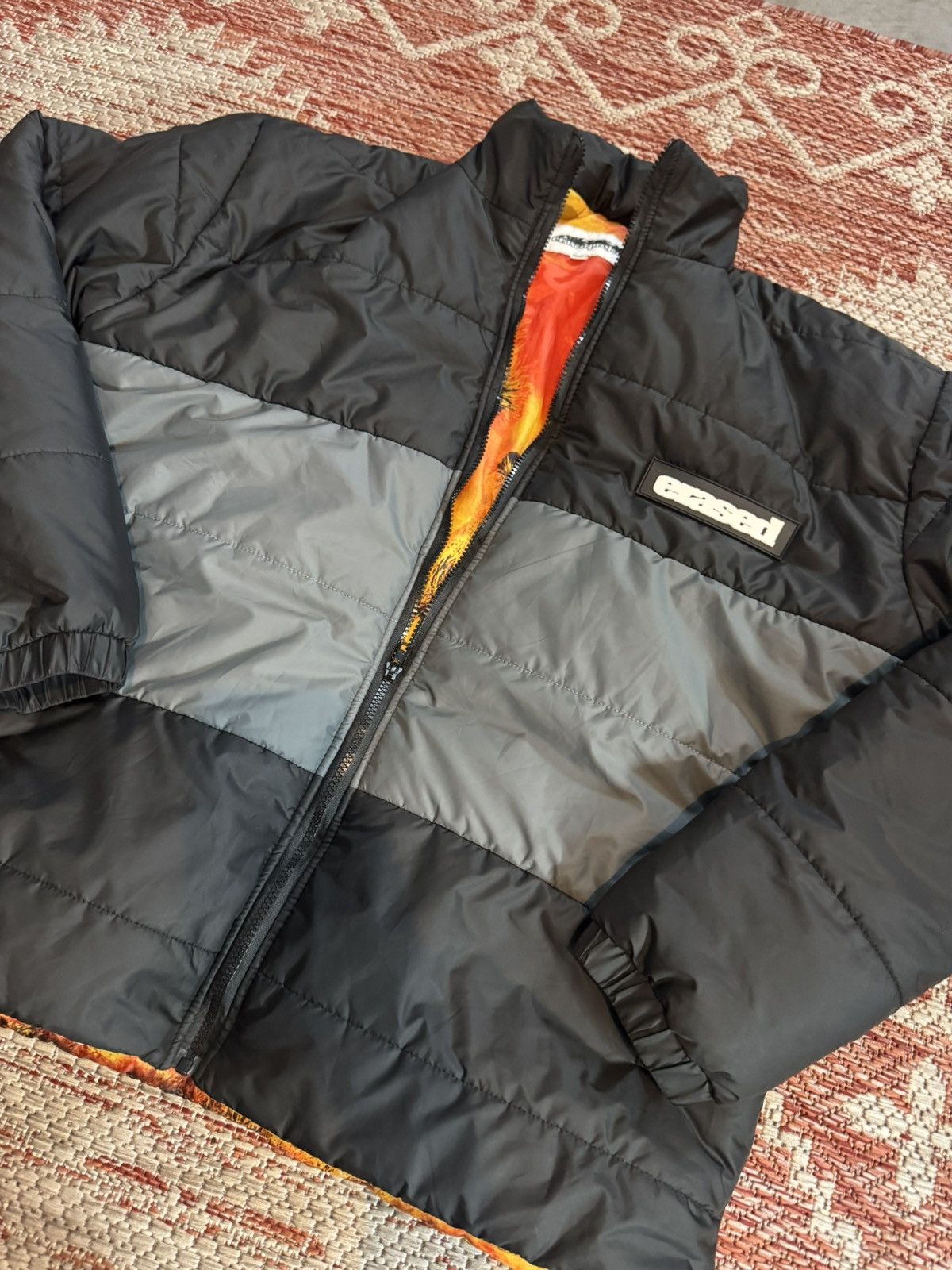Erased Project Erased Project Puffer Jacket Burning City Size XXL RARE Size US XXL / EU 58 / 5 - 1 Thumbnail