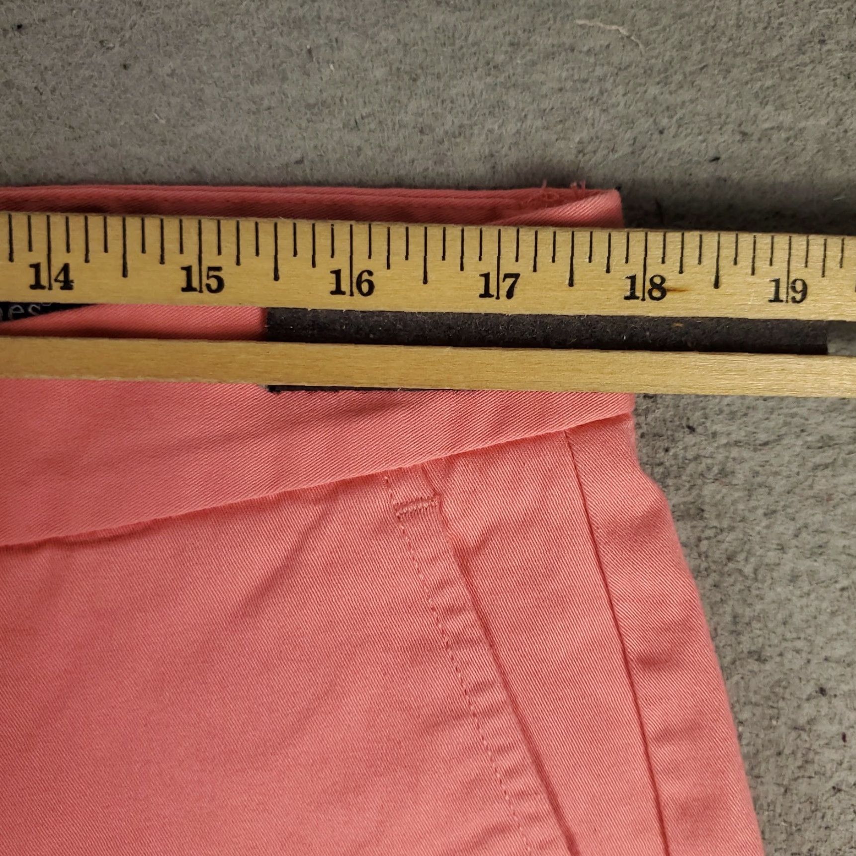 Vineyard Vines Vineyard Vines Shorts Size 35 Pink Breaker Classic Fit Flat Front Chino Mens Size US 35 - 2 Thumbnail