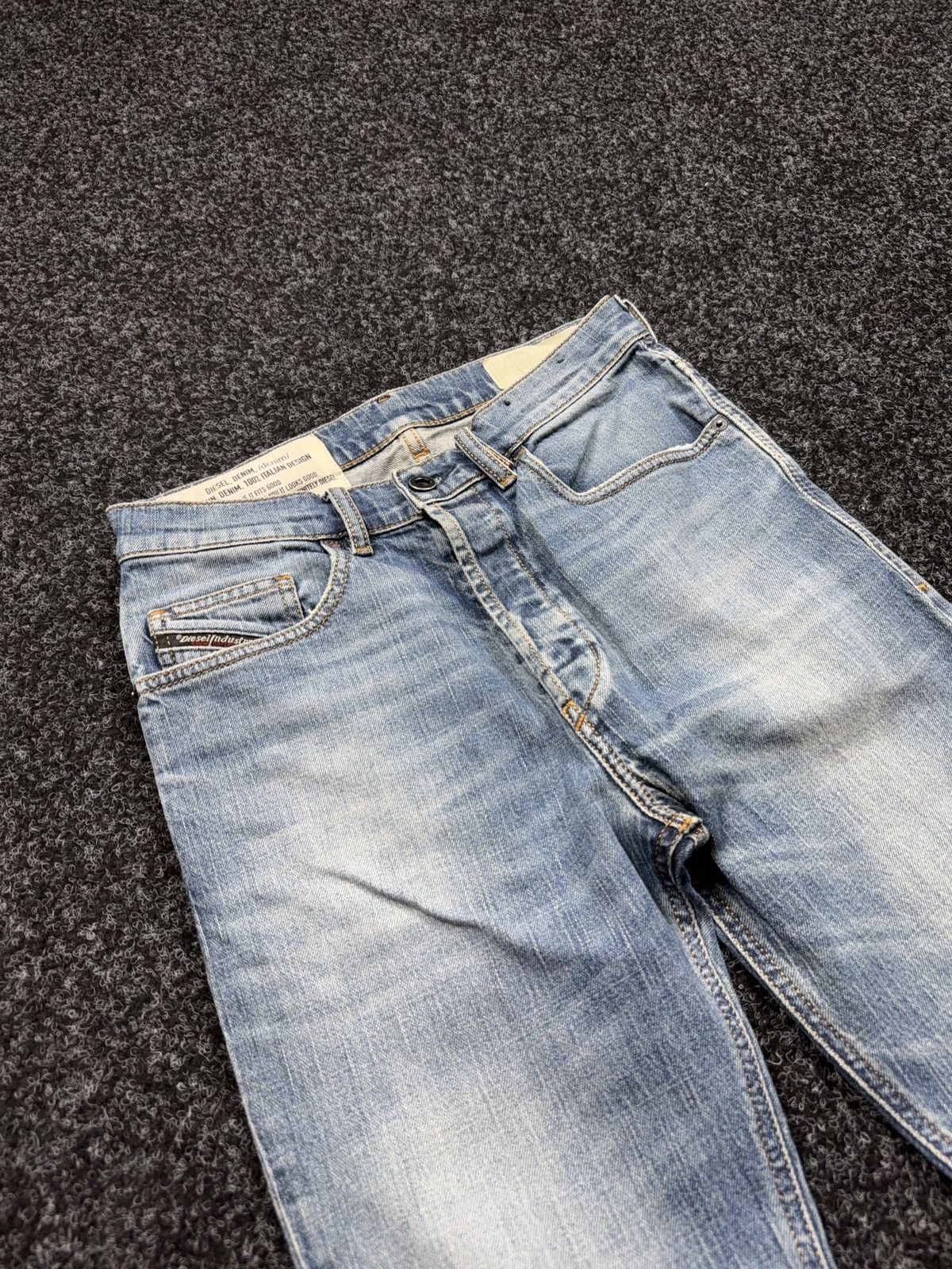 Diesel Luxury Diesel 00s D-Eetar Y2K Distressed Light Wash Jeans Size US 29 - 8 Thumbnail