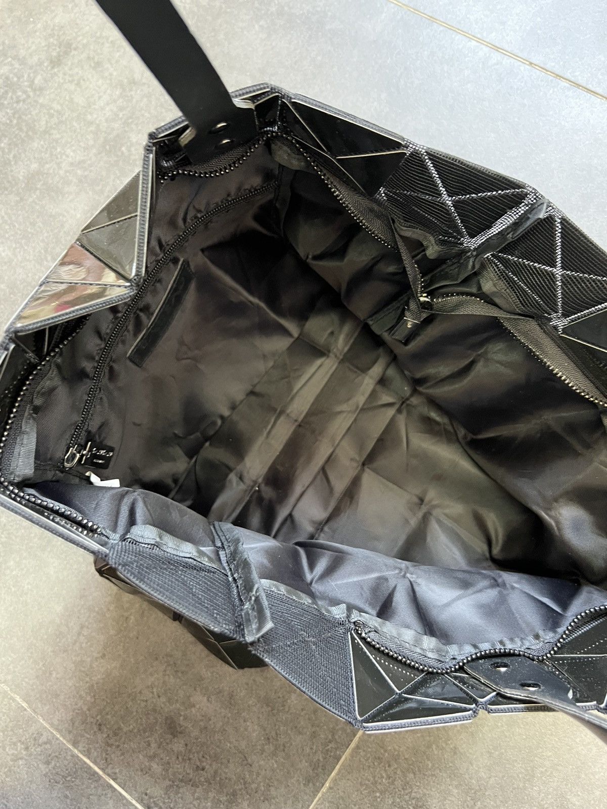 Issey Miyake Bao Bao by Issey Miyake Prism Tote Bag BaoBao Geometric Boxy Size ONE SIZE - 6 Thumbnail