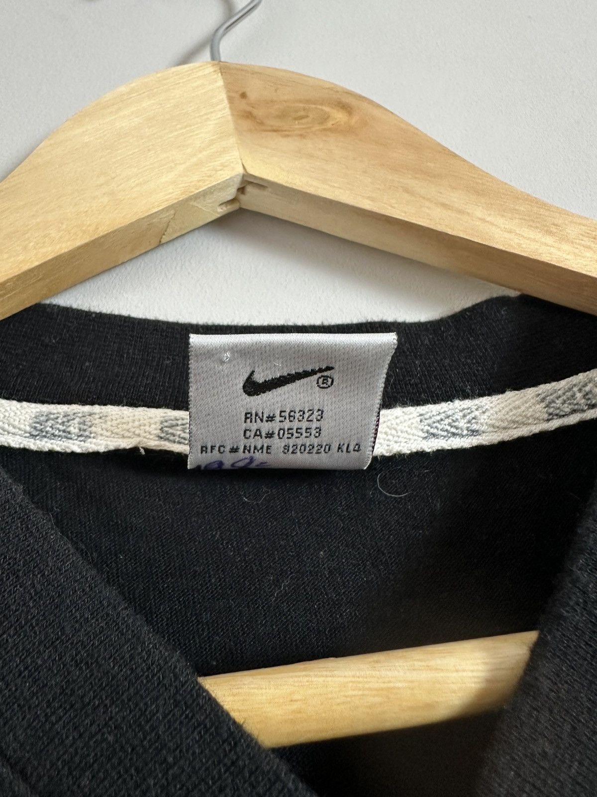 Nike × Vintage Nike 90s Ribbed Tee Made in Italy V-Neck Vintage Swoosh M Size US M / EU 48-50 / 2 - 5 Thumbnail