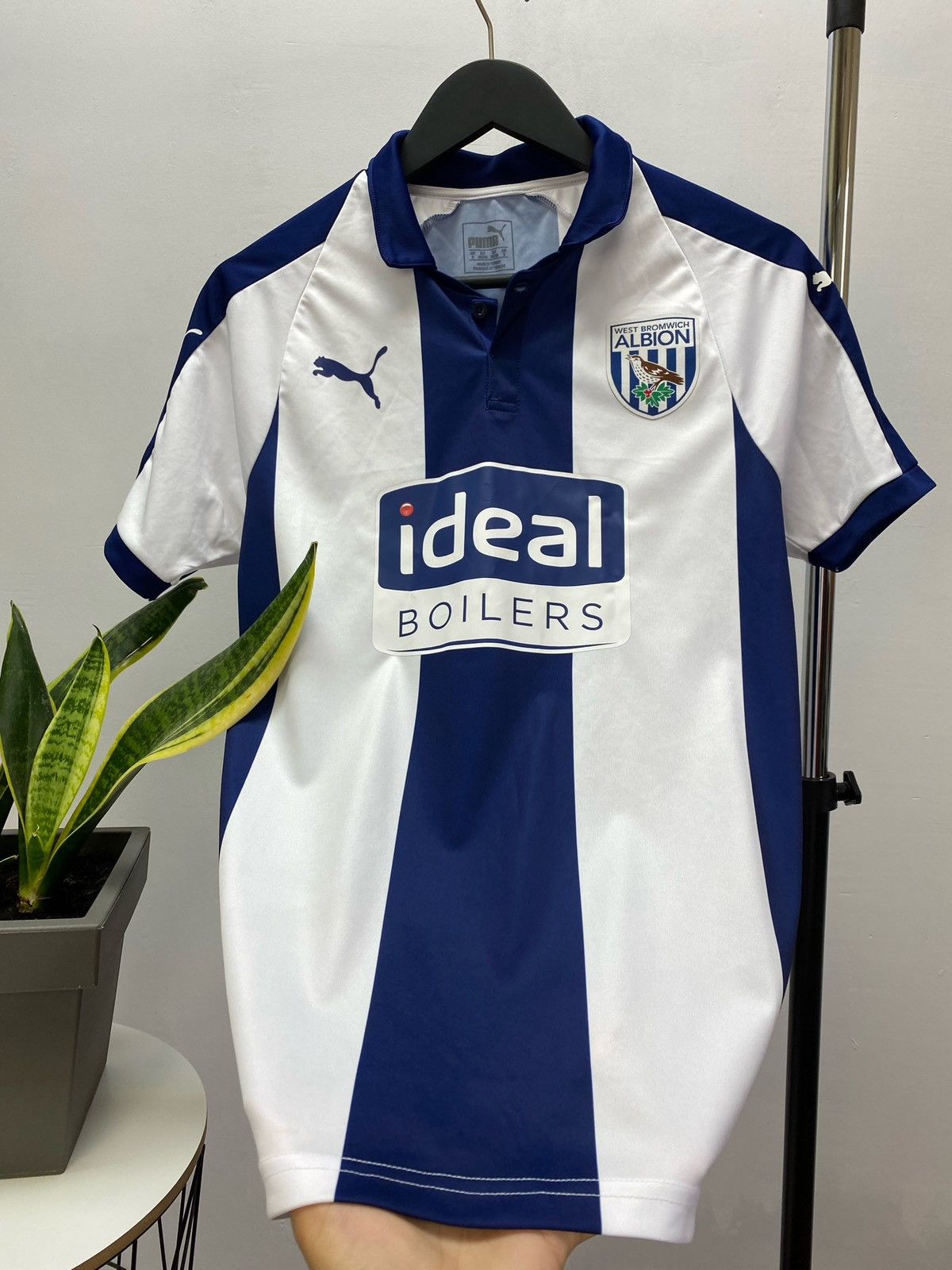 Puma West Bromwich Albion 2018 2019 Puma home soccer jersey Size US S / EU 44-46 / 1 - 10 Thumbnail