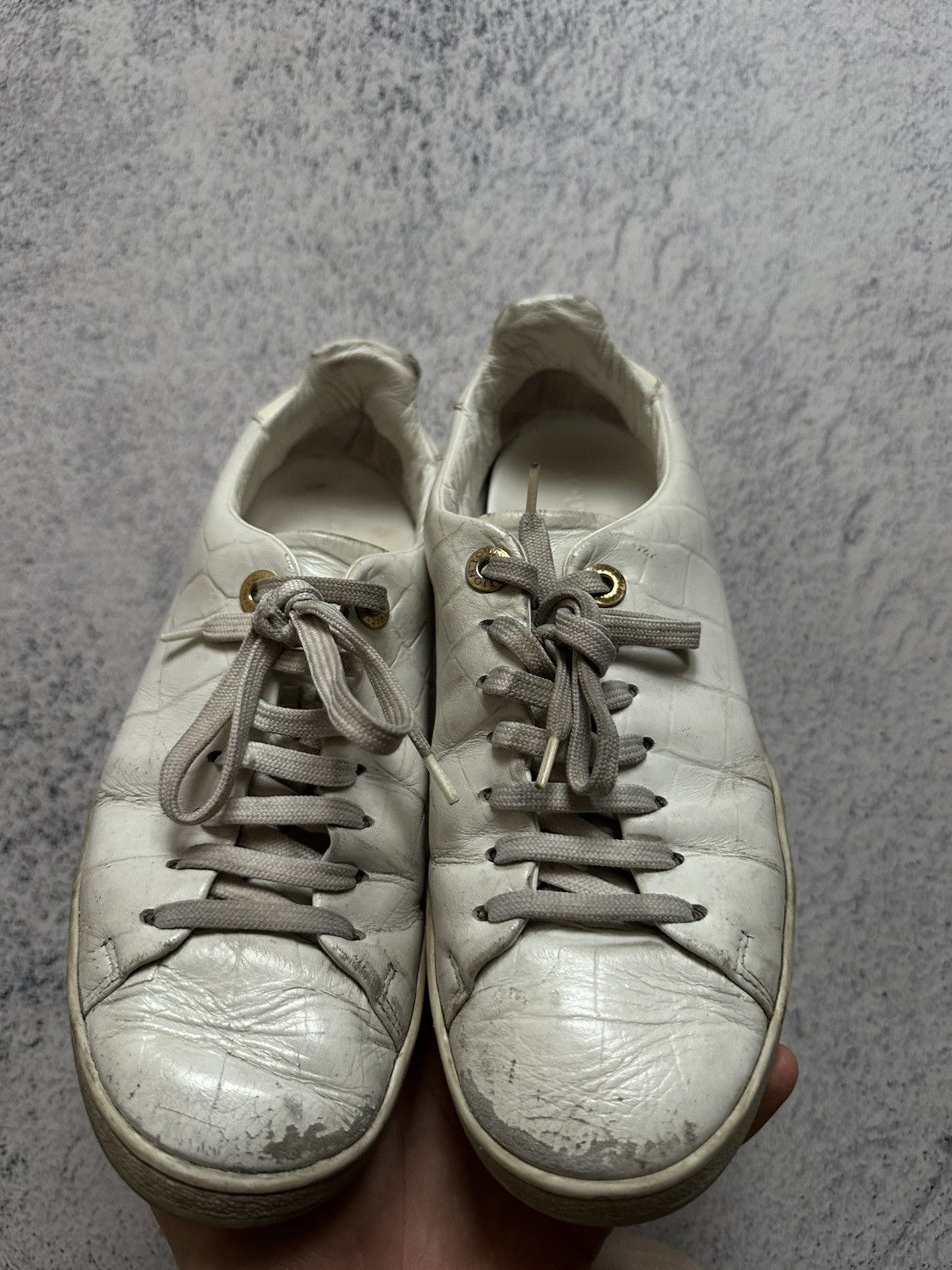 Louis Vuitton Louis Vuitton Women’s Front Row Sneaker White EU 36 Size US 6 / IT 36 - 10 Thumbnail