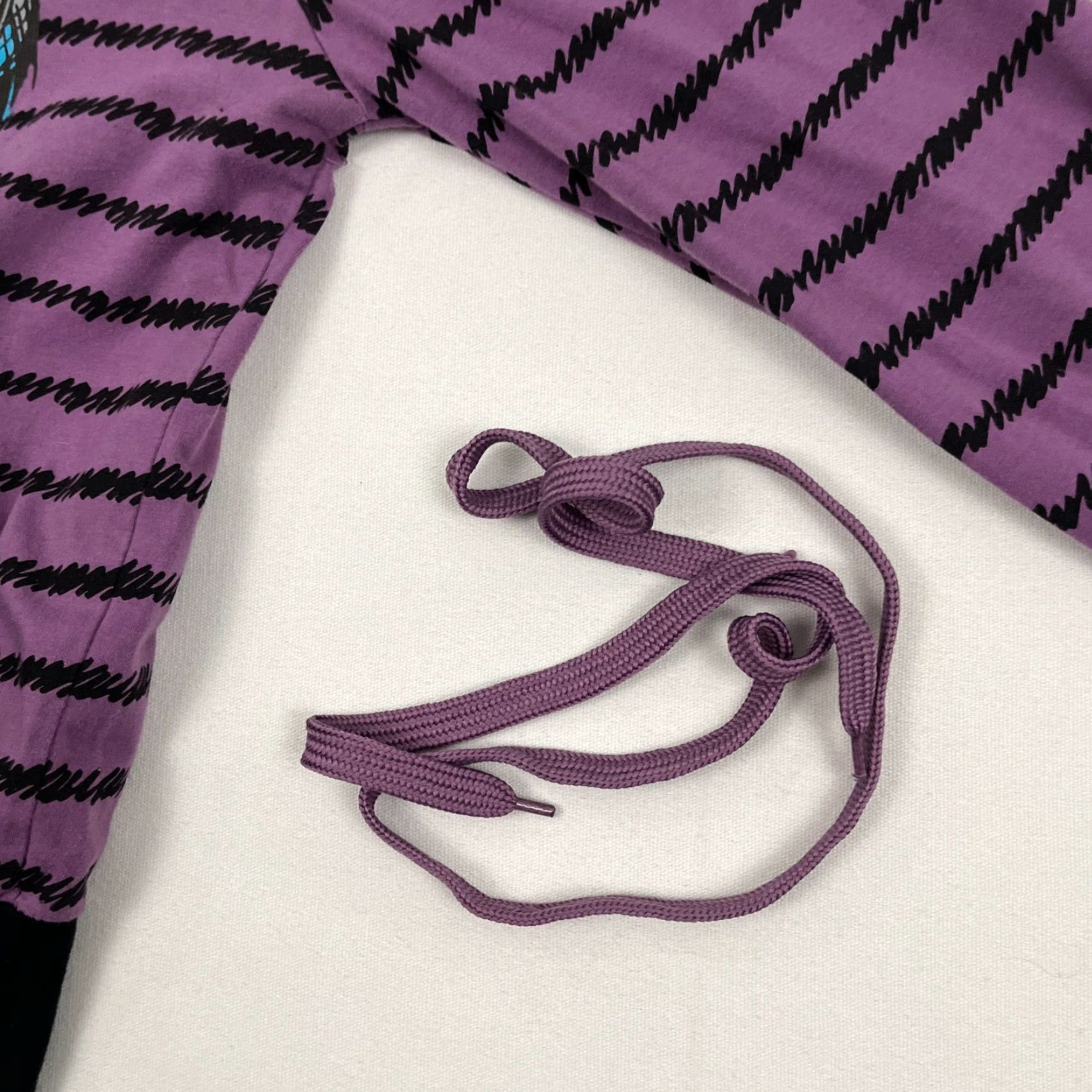 Hot Topic VINTAGE Rare 2009 Cheshire Cat Hoodie Womens M Reversible Hot Topic Disney Hoodie Y2K Size M / US 6-8 / IT 42-44 - 7 Thumbnail