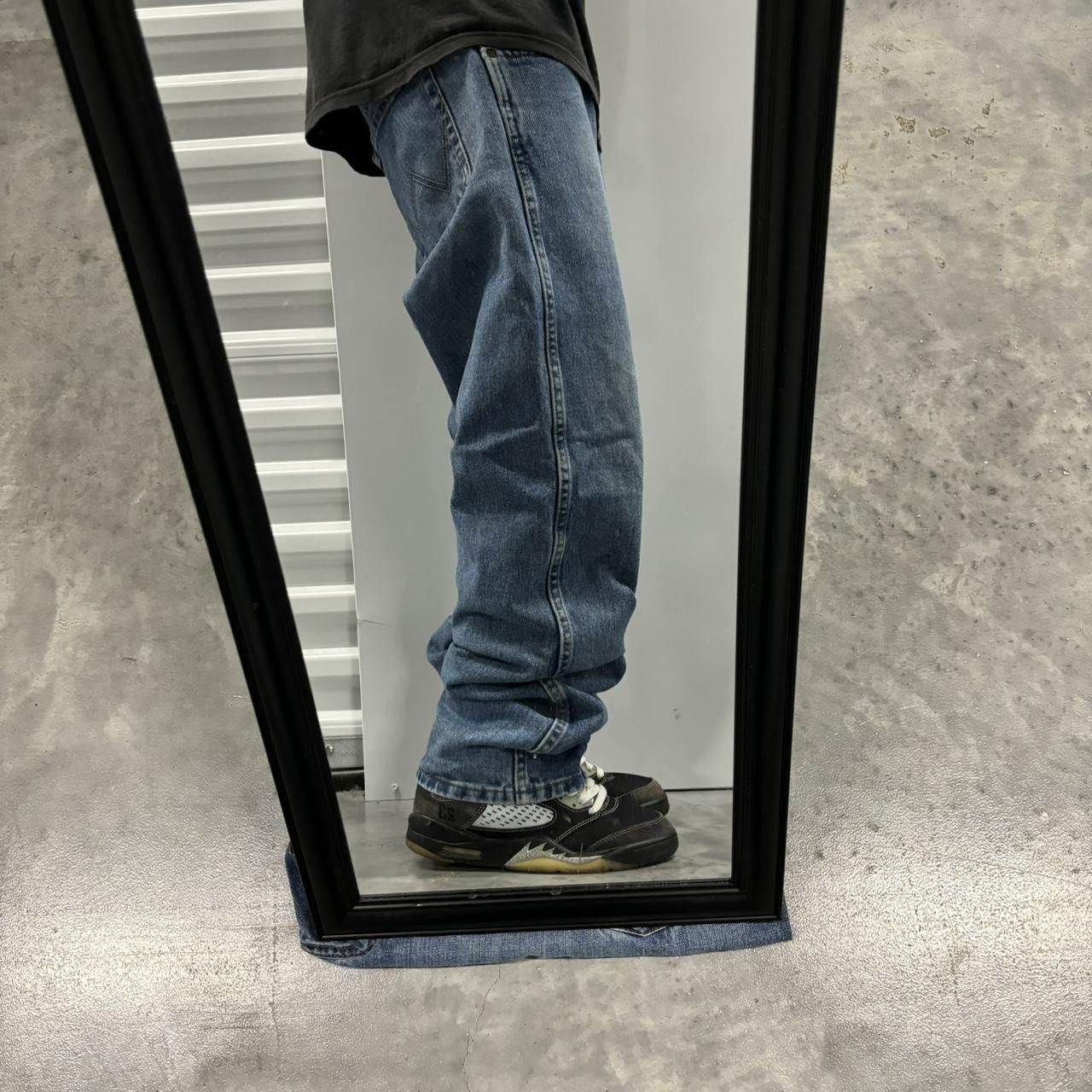 Japanese Brand × Vintage Crazy Vintage Y2K/2000s Grunge Medium Wash Essential Denim Jeans! Size US 34 / EU 50 - 2 Thumbnail