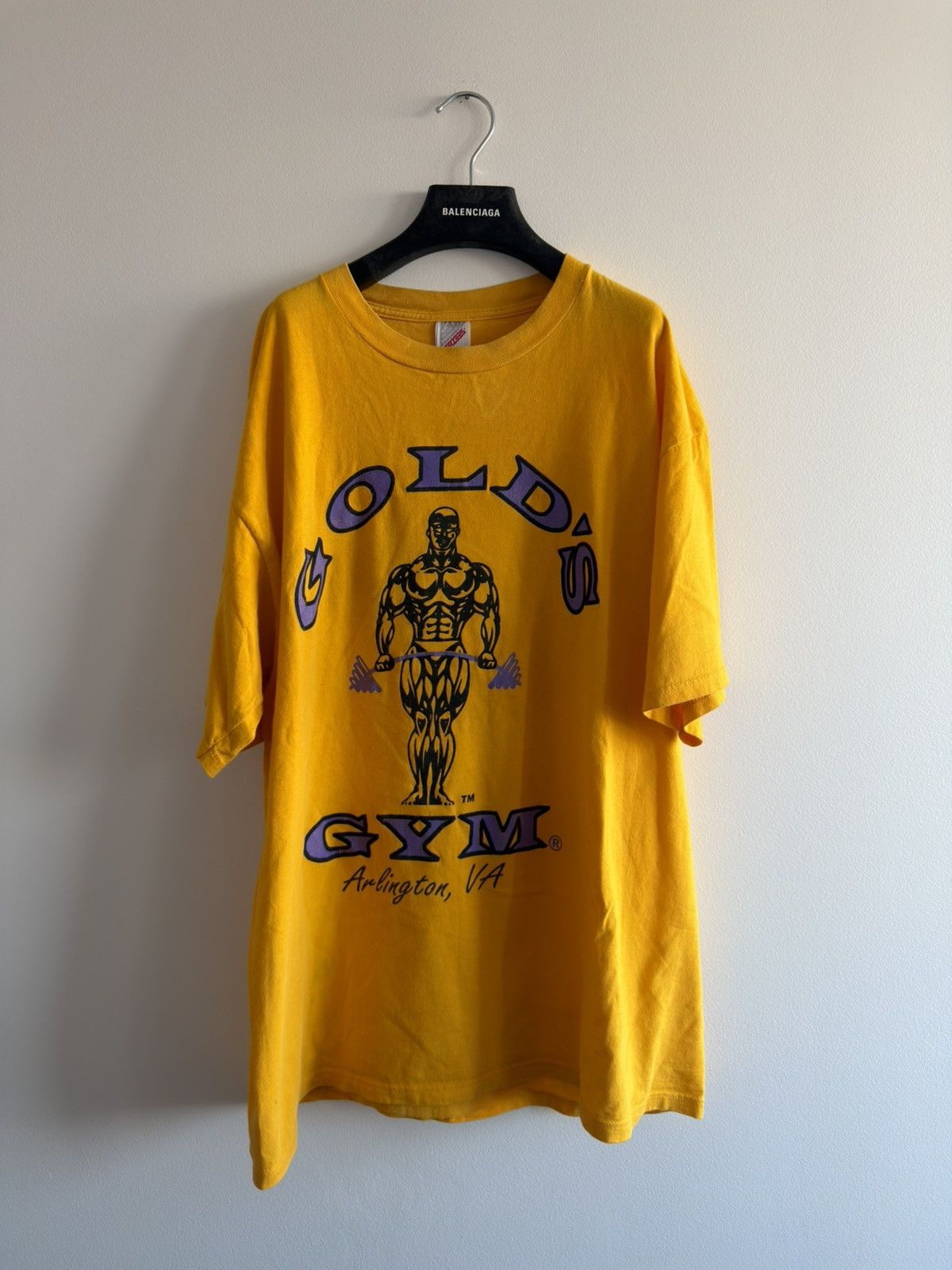 Vintage *RARE* 1990s 90s VINTAGE GOLD’S GYM YELLOW BODYBUILDING TEE Size US XL / EU 56 / 4 - 1 Thumbnail