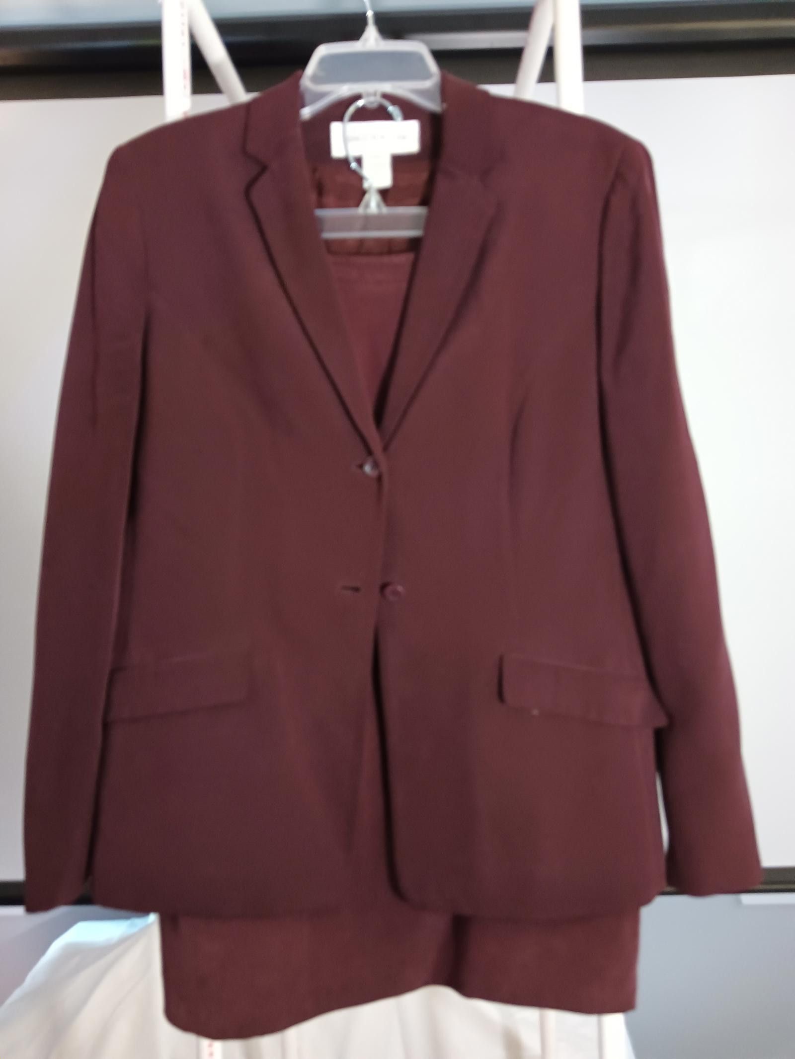 Jones New York Jones New York Women's Burgundy Suit Set Size L / US 10 / IT 46 - 1 Thumbnail