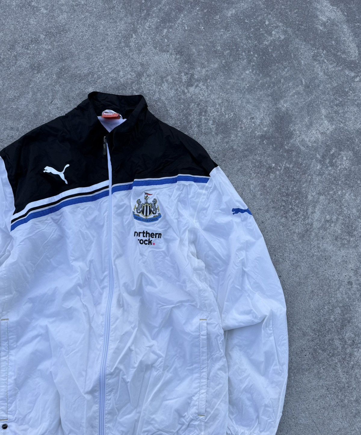 Other Vintage Puma Newcastle United soccer streetwear jacket Size US L / EU 52-54 / 3 - 9 Thumbnail