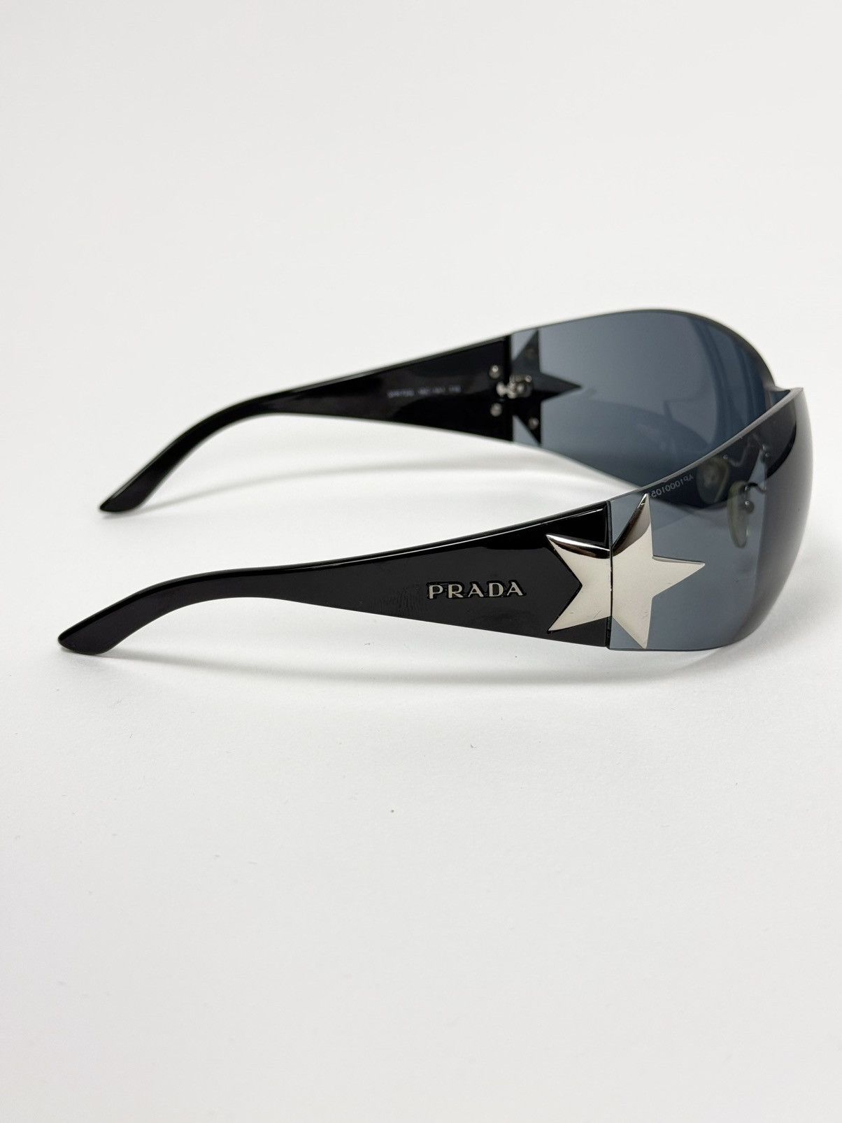Prada Y2K ICONIC PRADA STAR BLACK SUNGLASSES Size ONE SIZE - 4 Thumbnail