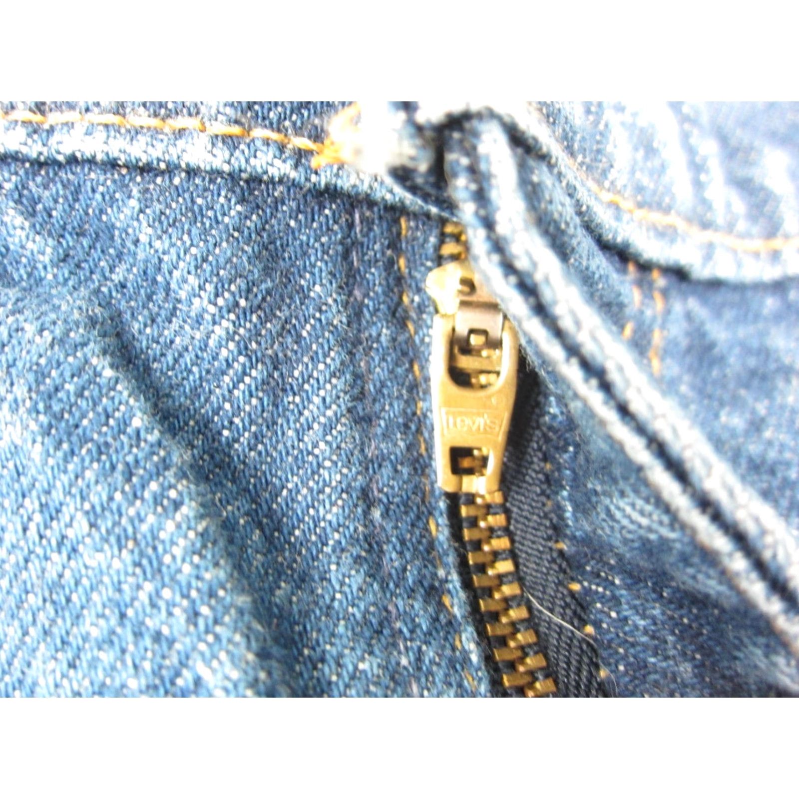 Levi's VINTAGE Levi's Shorts Mens 40 Blue Denim 90s Cut Off Jorts Orange Tab Made in USA Denim Shorts 5-Pocket Mens 40 Blue Size US 40 / EU 56 - 3 Thumbnail
