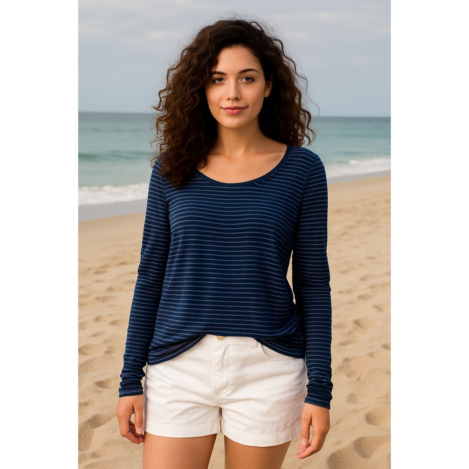 Abercrombie & Fitch Abercrombie Fitch Medium Navy Striped Scoop Neck Long Sleeve Size M / US 6-8 / IT 42-44 - 1 Thumbnail