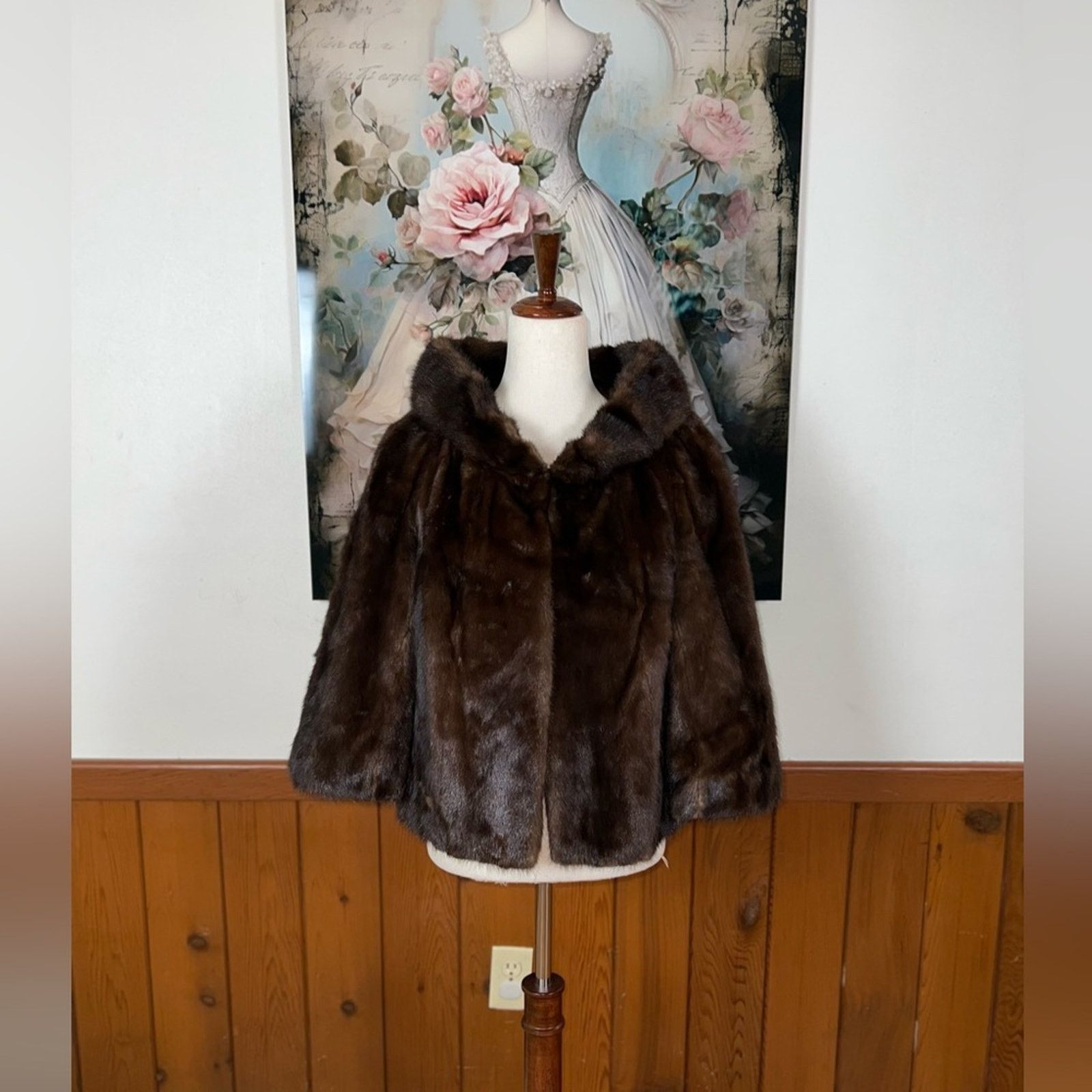 Vintage Elegant Vintage Mink Fur Capelet! Size M / US 6-8 / IT 42-44 - 2 Thumbnail
