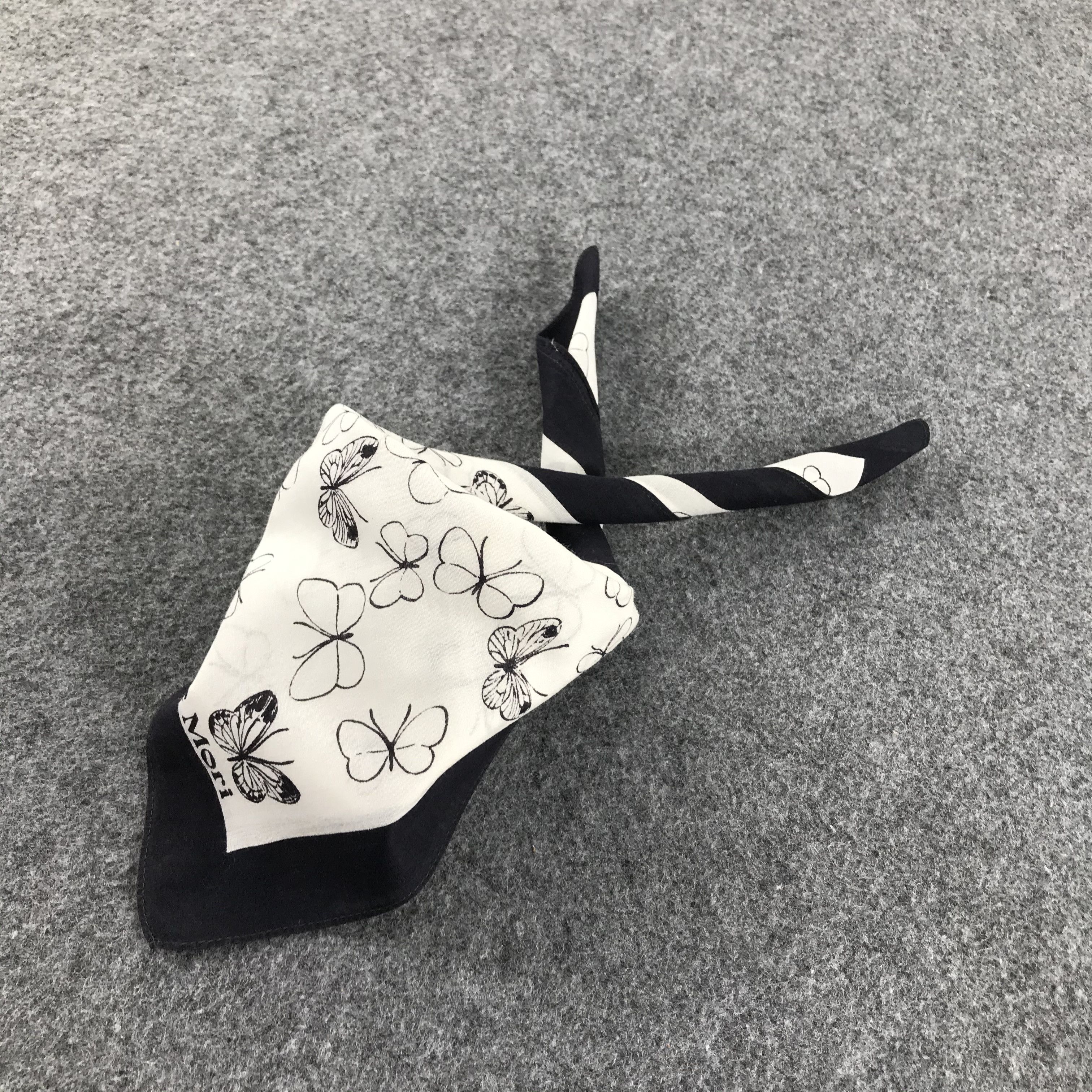 Hanae Mori Hanae Mori Handkerchief Neckerchief Bandana H603 Size ONE SIZE - 2 Thumbnail