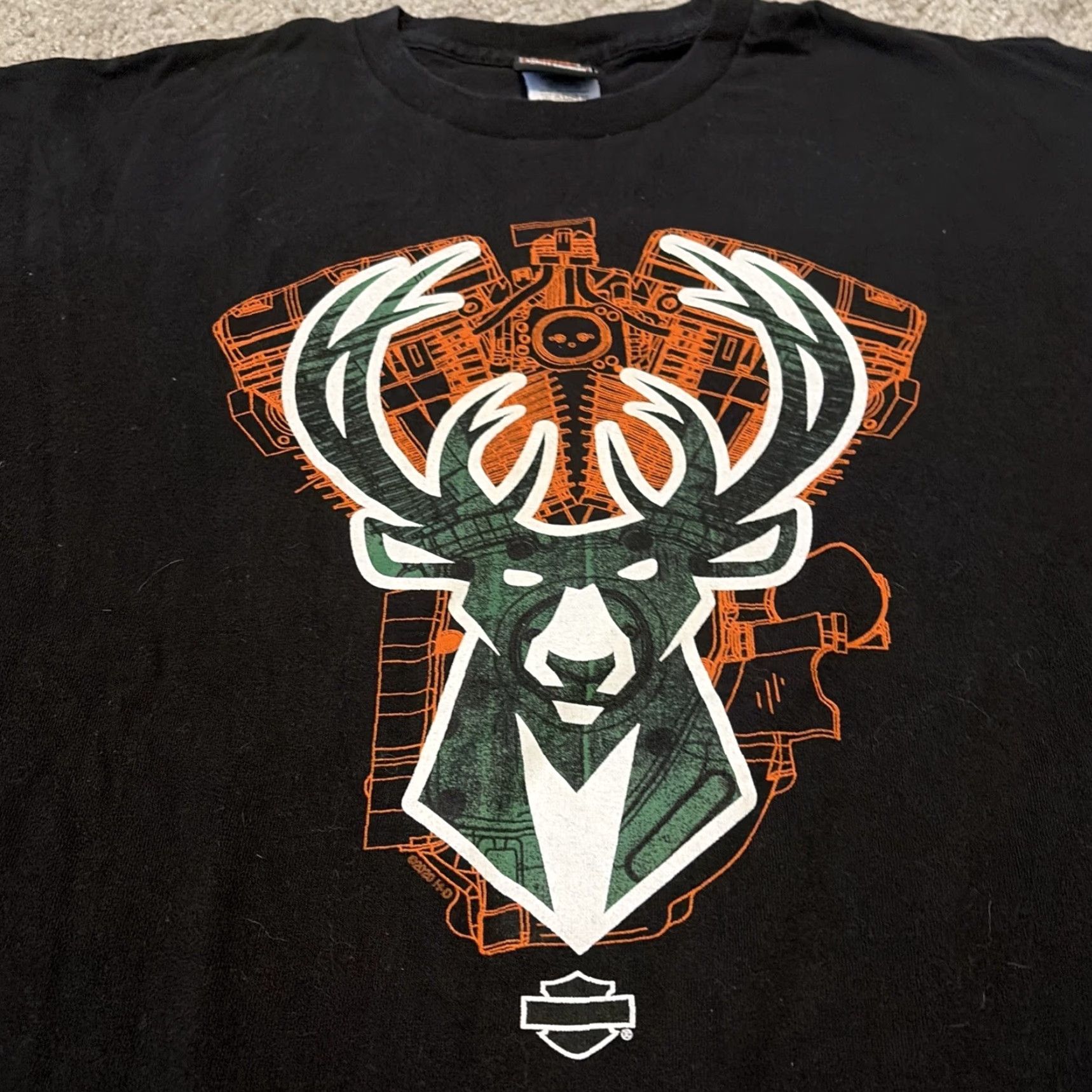 Harley Davidson **Harley Davidson x Milwaukee Bucks NBA Basketball 2XL Black T-Shirt** User: **Milwaukee Bucks NBA Basketball Harley Davidson 2XL Black T-Shirt** Size US XXL / EU 58 / 5 - 3 Thumbnail