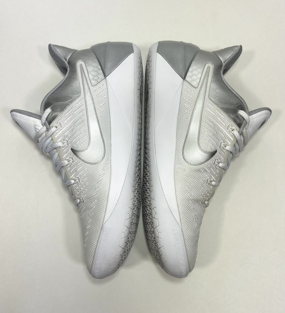 Nike Nike Kobe A.D. iD White/Silver Shoes Size: 10 M Size US 10 / EU 43 - 3 Thumbnail