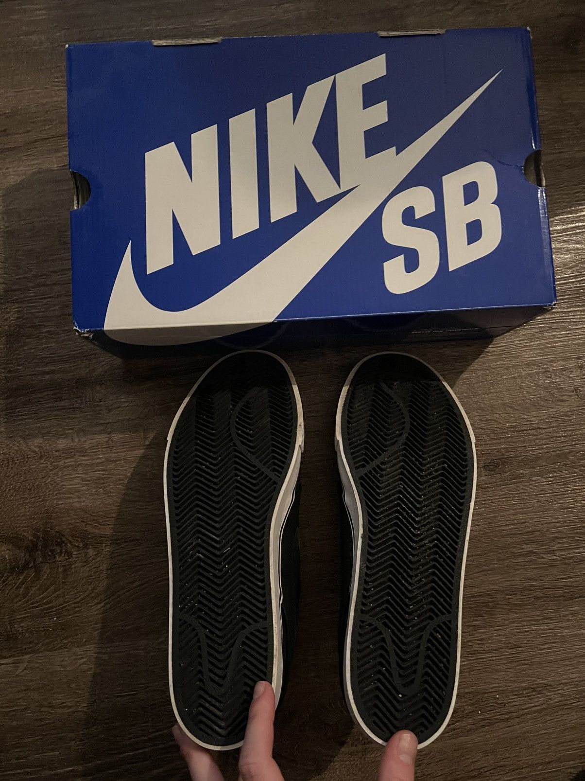 Nike Nike SB Velcro Janoski Quickstrike Size US 9 / EU 42 - 5 Thumbnail