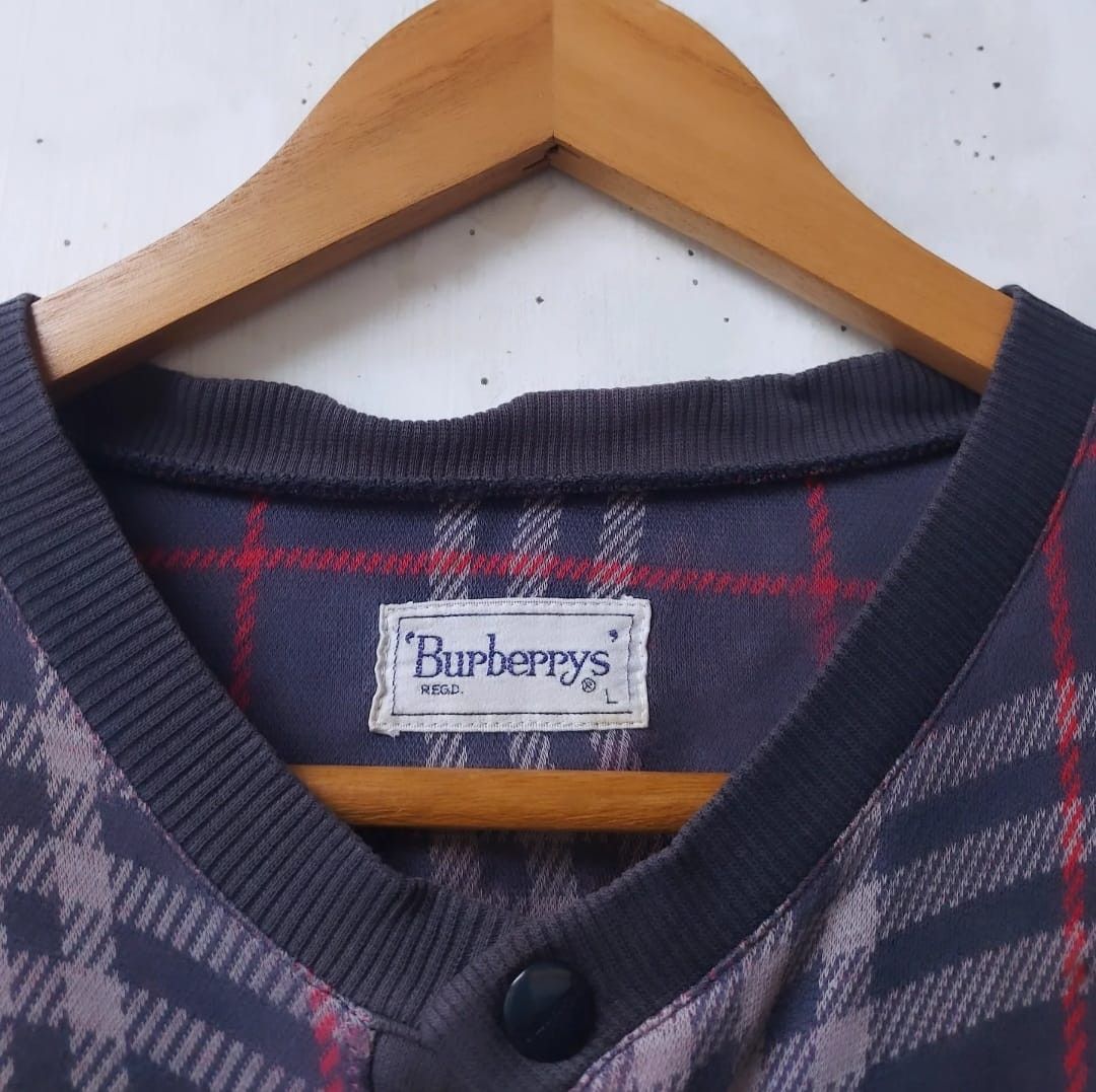Burberry × Burberry Prorsum × Vintage Vtg Burberrys Novacheck Navy Half Button Sweatshirt Size US L / EU 52-54 / 3 - 5 Thumbnail