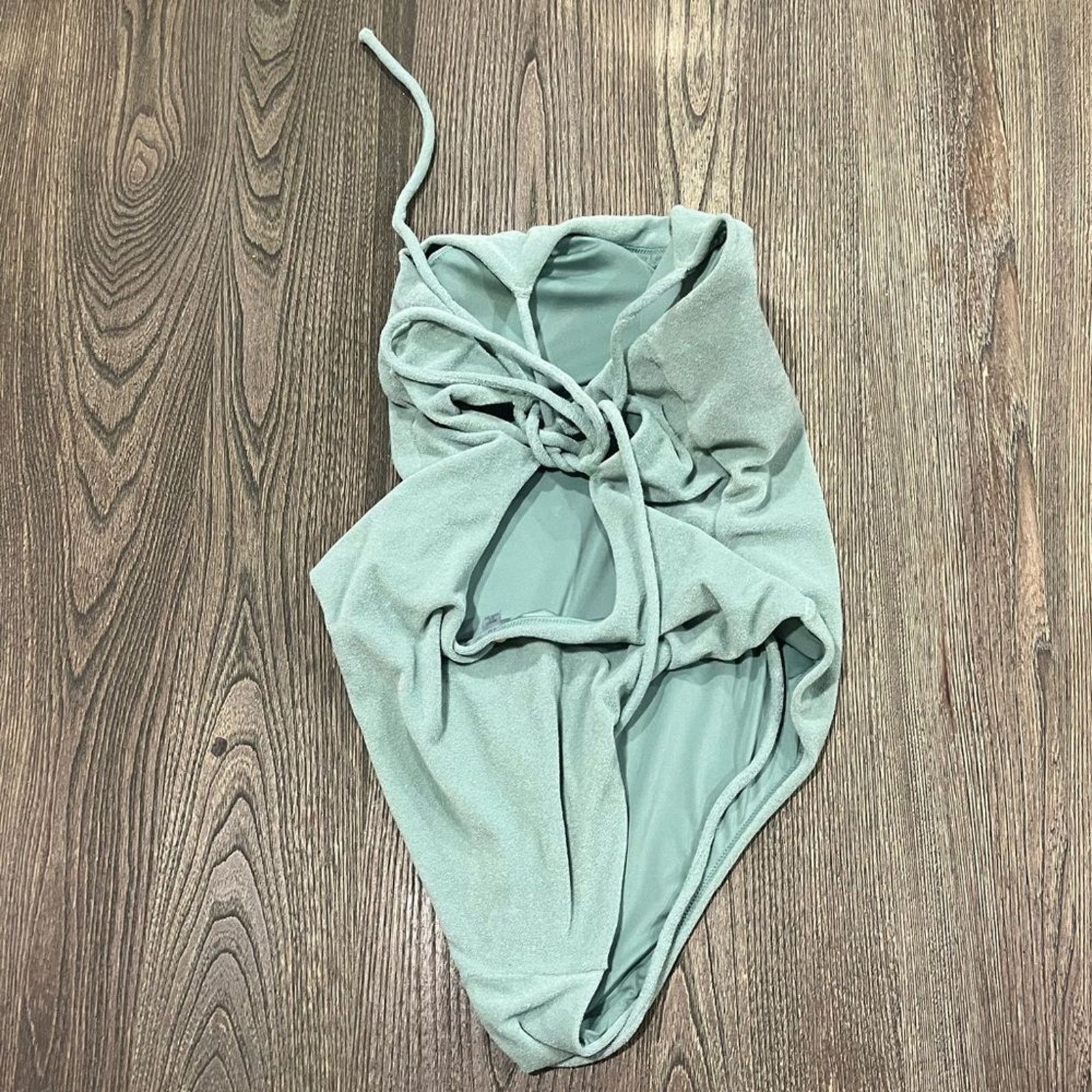 Victoria's Secret NWOT Victoria’s Secret One Piece Swimsuit Terry Size L Size L / US 10 / IT 46 - 2 Thumbnail
