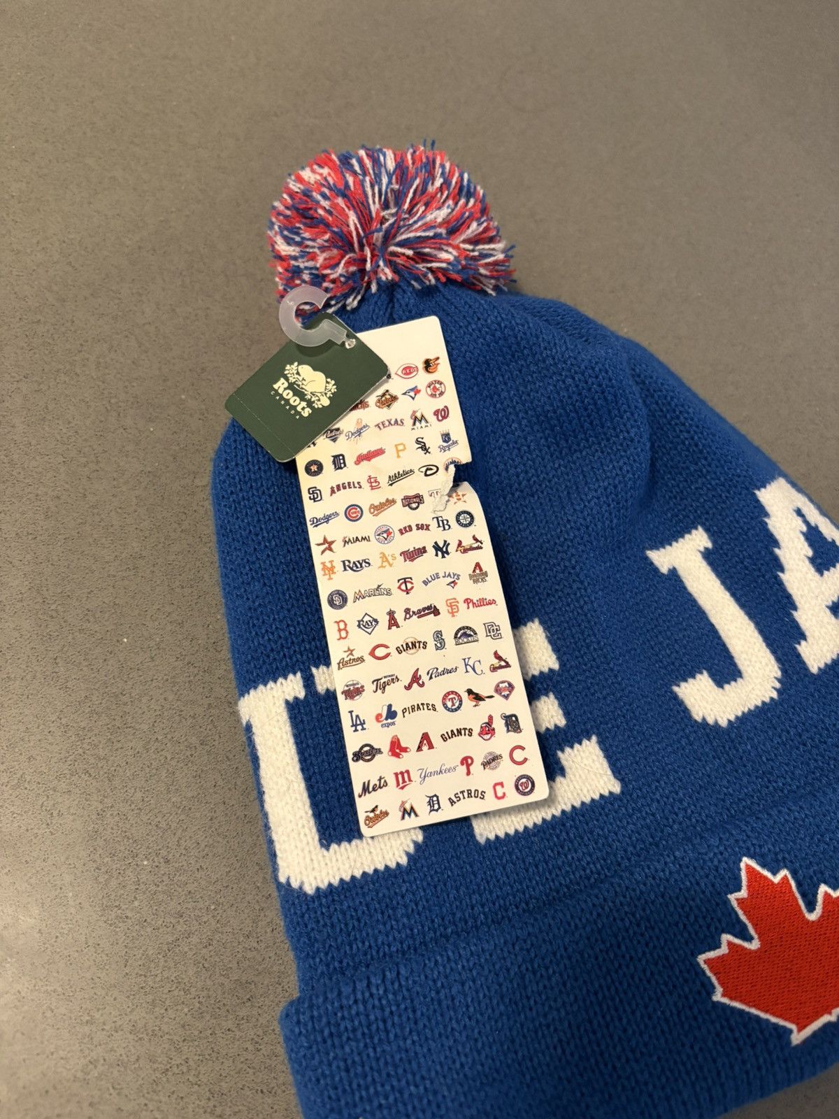 Roots Blue Jays Beanie Pom Pom Blue Roots Exclusive NEW Size ONE SIZE - 4 Thumbnail