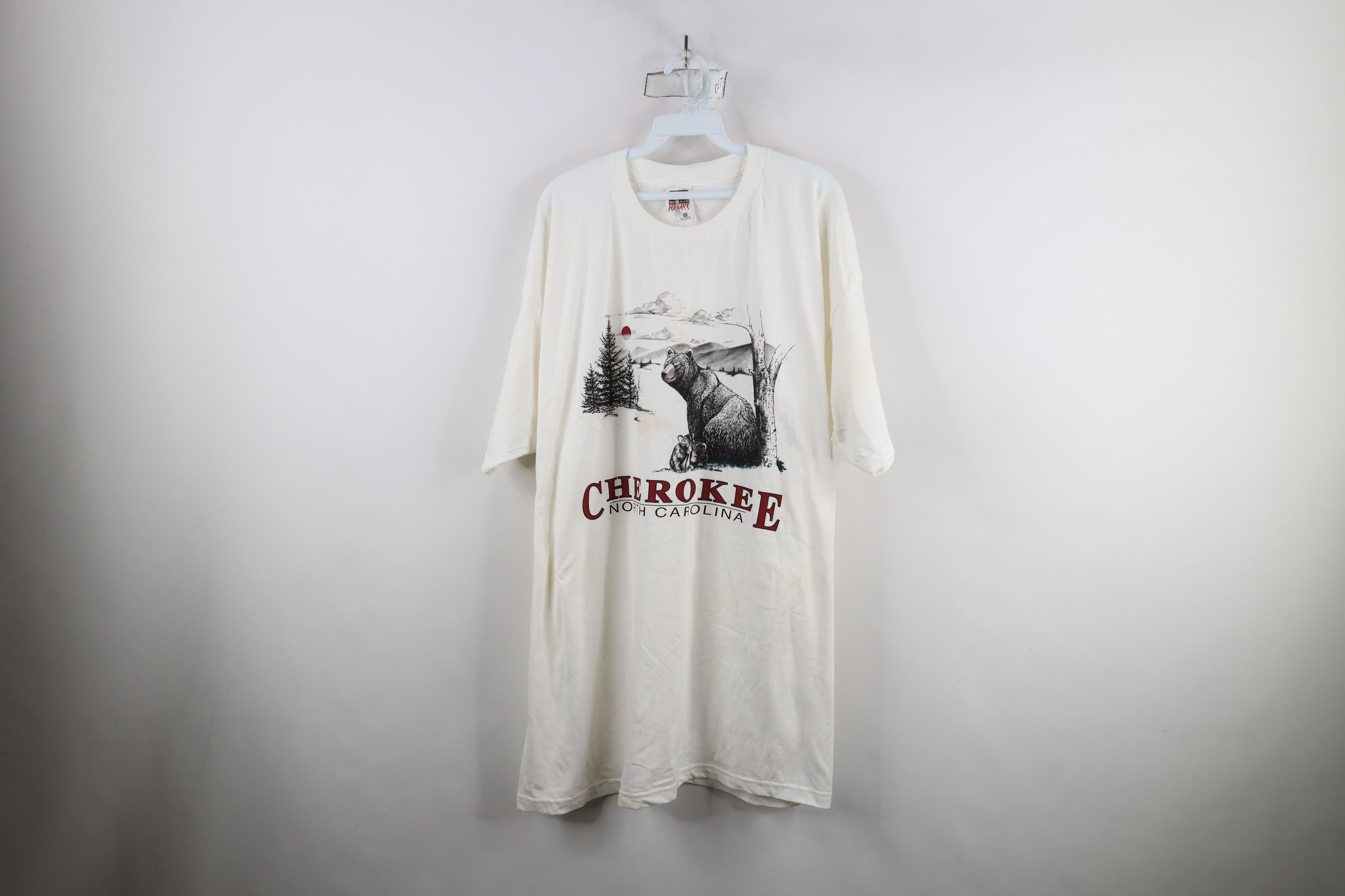 Vintage Vintage 90s Streetwear Cherokee North Carolina Bear T-Shirt Size US XXL / EU 58 / 5 - 1 Thumbnail