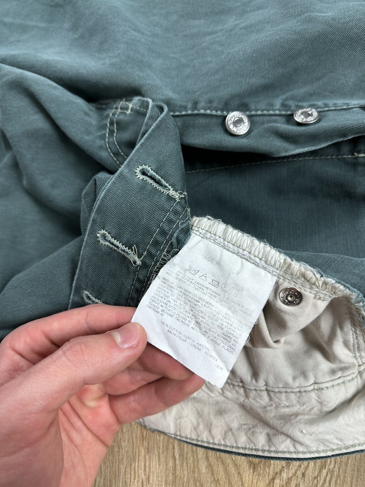 Levi's × Vintage Vintage 90s Levi's 401 Distressed Jeans Size US 32 / EU 48 - 19 Thumbnail