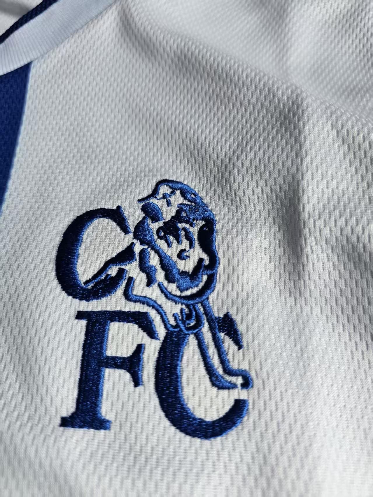Other Chelsea Jersey Away 2003 05 Season Size US L / EU 52-54 / 3 - 3 Thumbnail