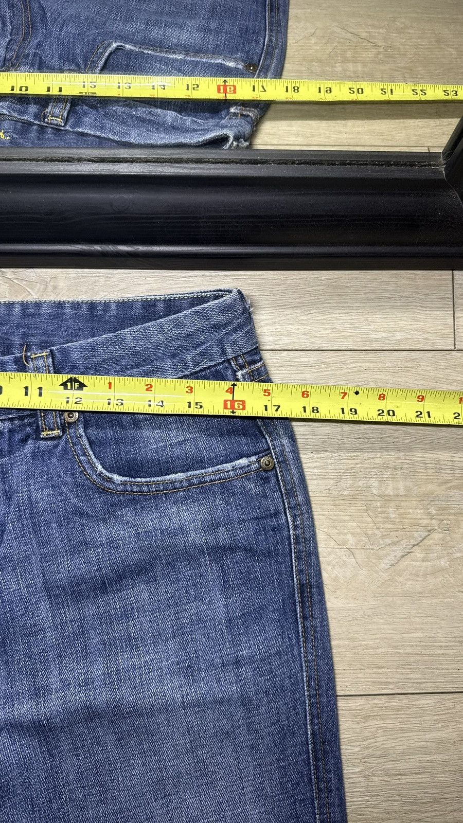 7 For All Mankind Y2K 2000s Women’s 7 For All Mankind Embroidered Flared Jeans Size 31" - 5 Thumbnail