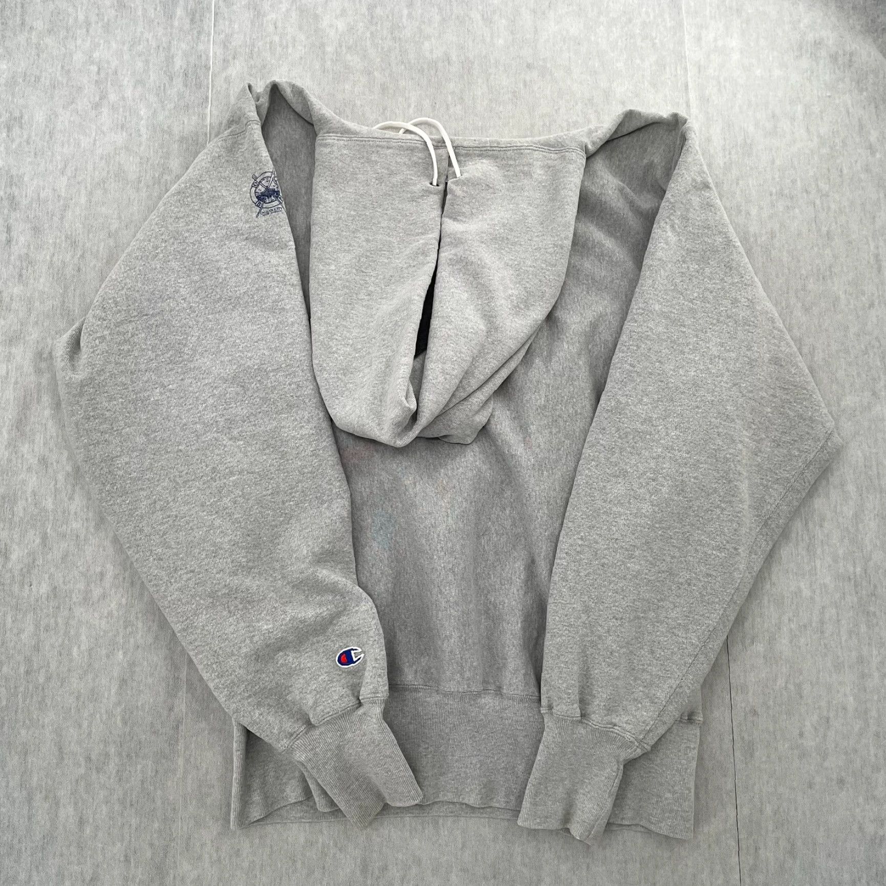 Champion VINTAGE Champion Hoodie Men 2XL Ocean City Beach Patrol New Jersey Reverse Weave Crew Neck Hooded Gray Logo 80s 90s Mens Size US XL / EU 56 / 4 - 2 Thumbnail