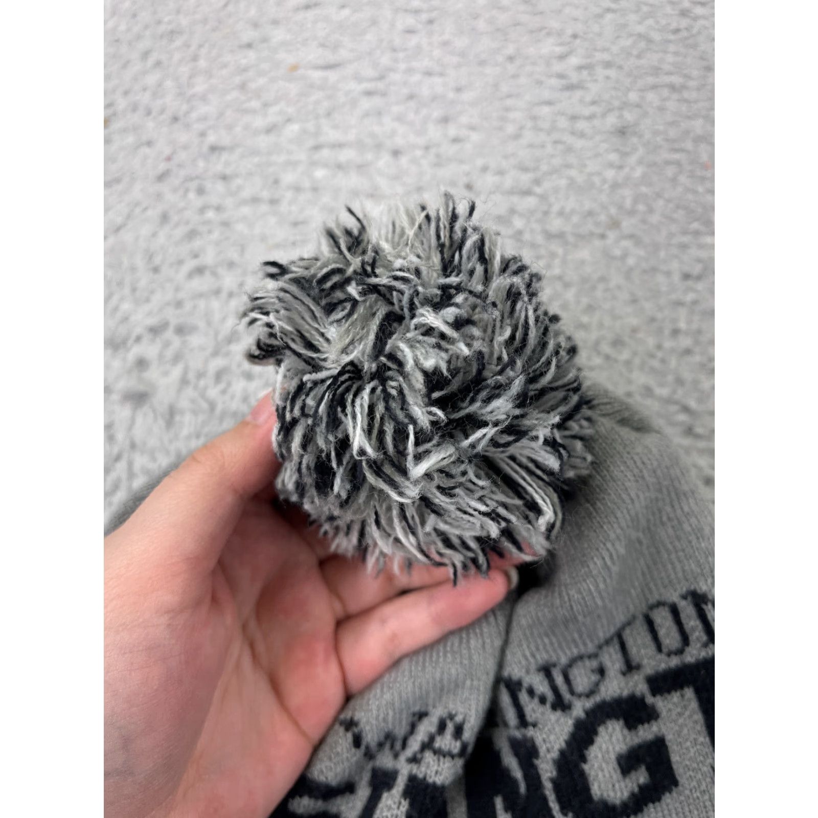 Vintage Washington DC Beanie Toque Unbranded Knit Acrylic Adult One Size Gray Stripe Pom Hat Mens Size ONE SIZE - 3 Thumbnail