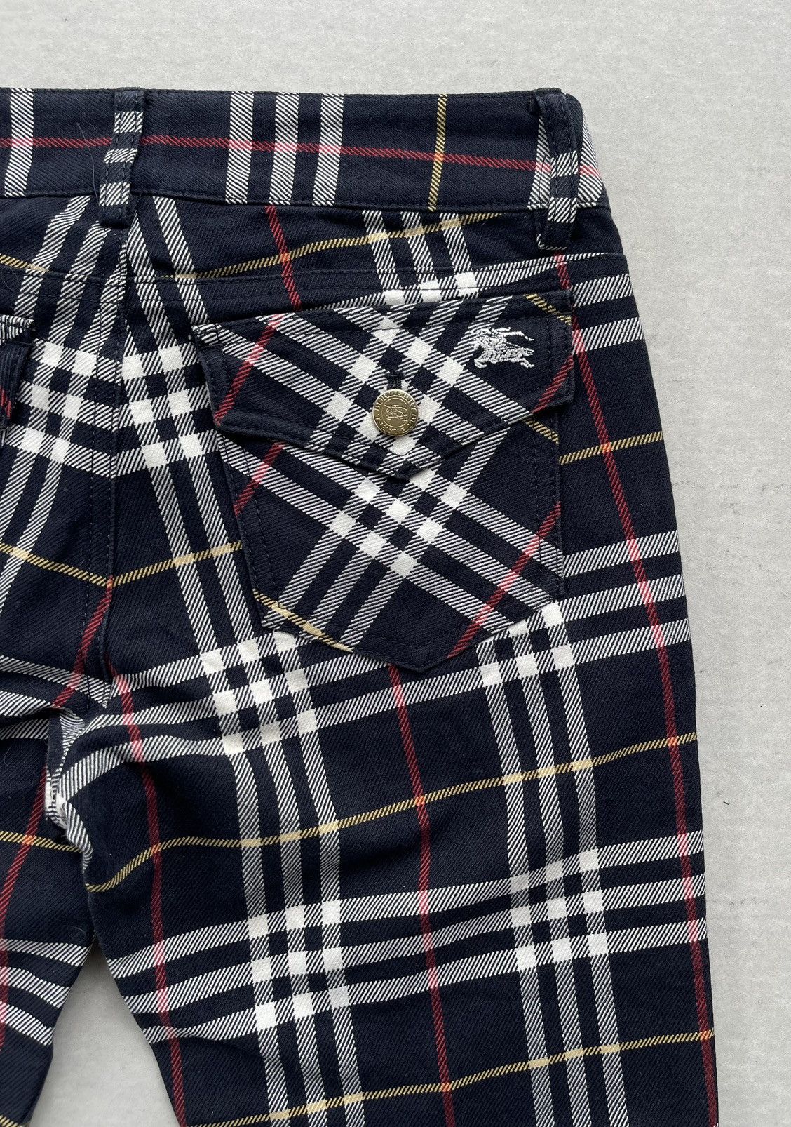 Burberry BURBERRY LONDON BLUE LABEL NOVA CHECK JEANS/PANTS Size 28" / US 6 / IT 42 - 10 Thumbnail