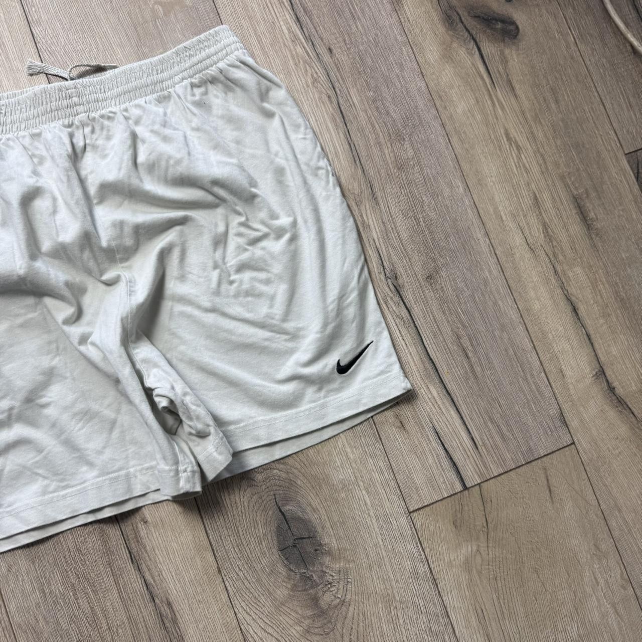 Nike nike Vintage 90s Shorts White Mini Swoosh Size US 34 / EU 50 - 5 Thumbnail